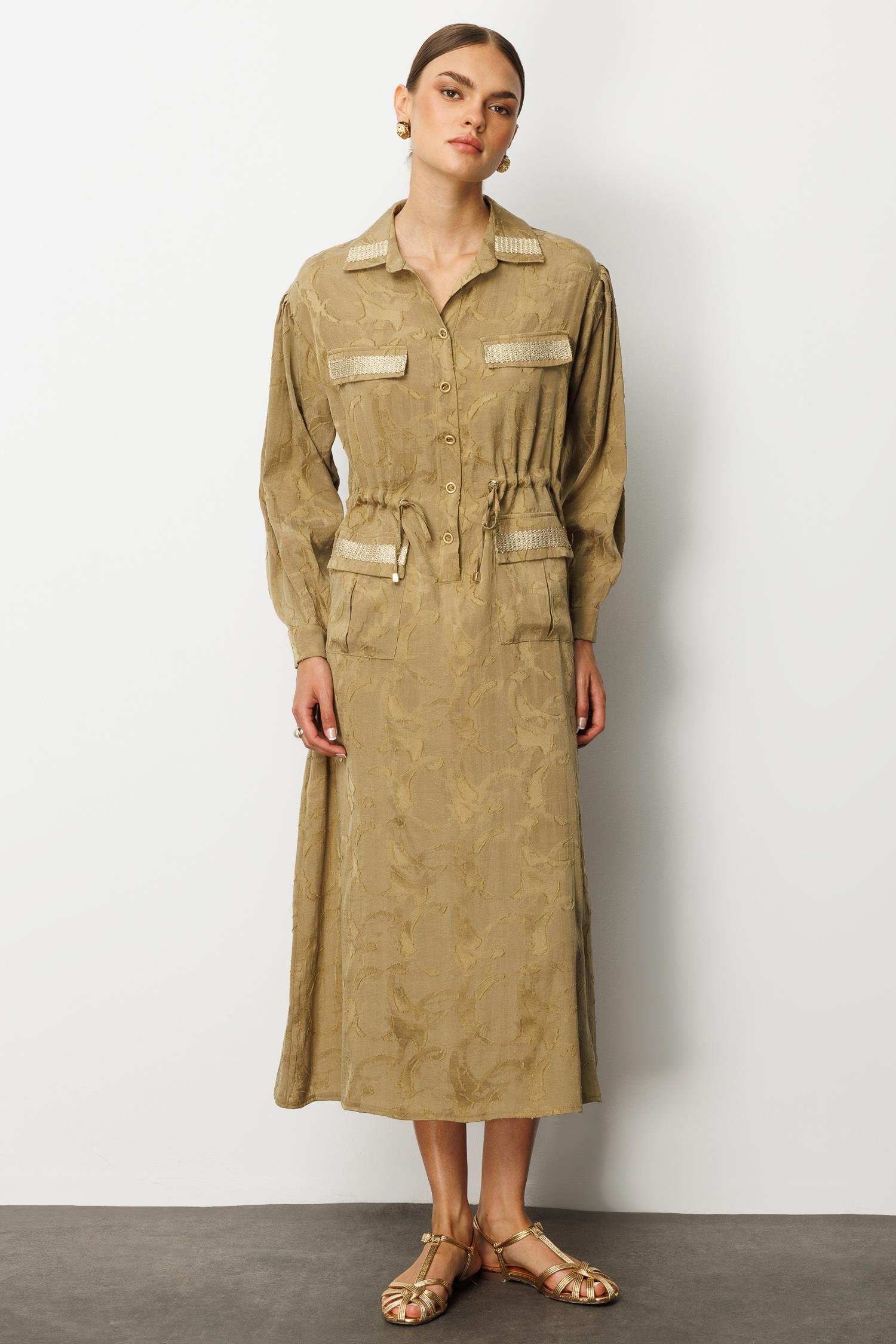 Modailgi  Yarım Patlı Beli Tünel Detaylı Cepli ve Aksesuarlı Uzun Elbise Yağ Yeşili