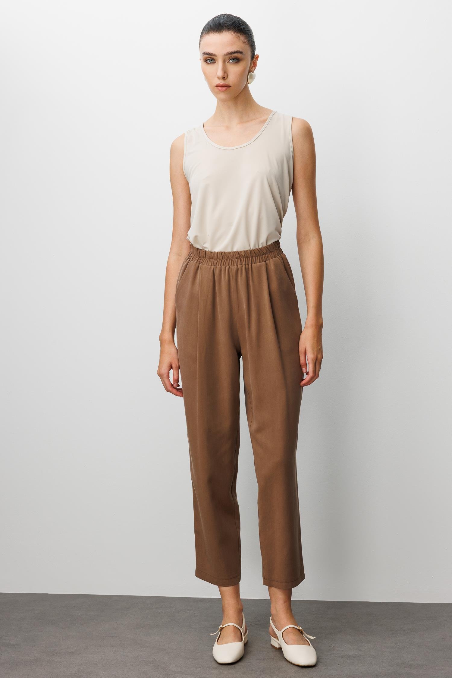 Modailgi  Yüksek Bel Lastikli Yandan Cepli Pileli Pantolon - 15040 Vizon