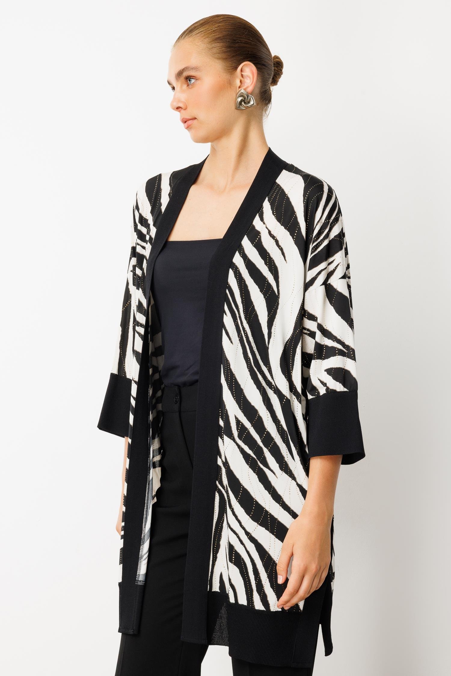 Modailgi  Zebra Desen Düğme Detaylı Ribanalı Uzun Ceket Zebra