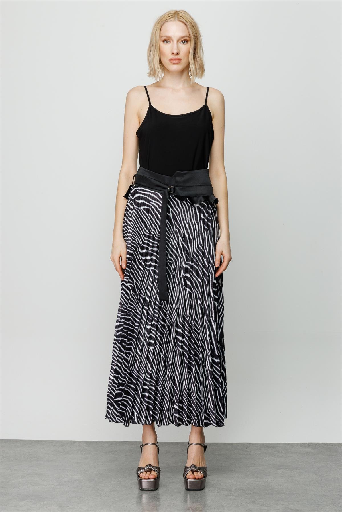 Modailgi  Zebra Desenli Plisoley Etek Siyah