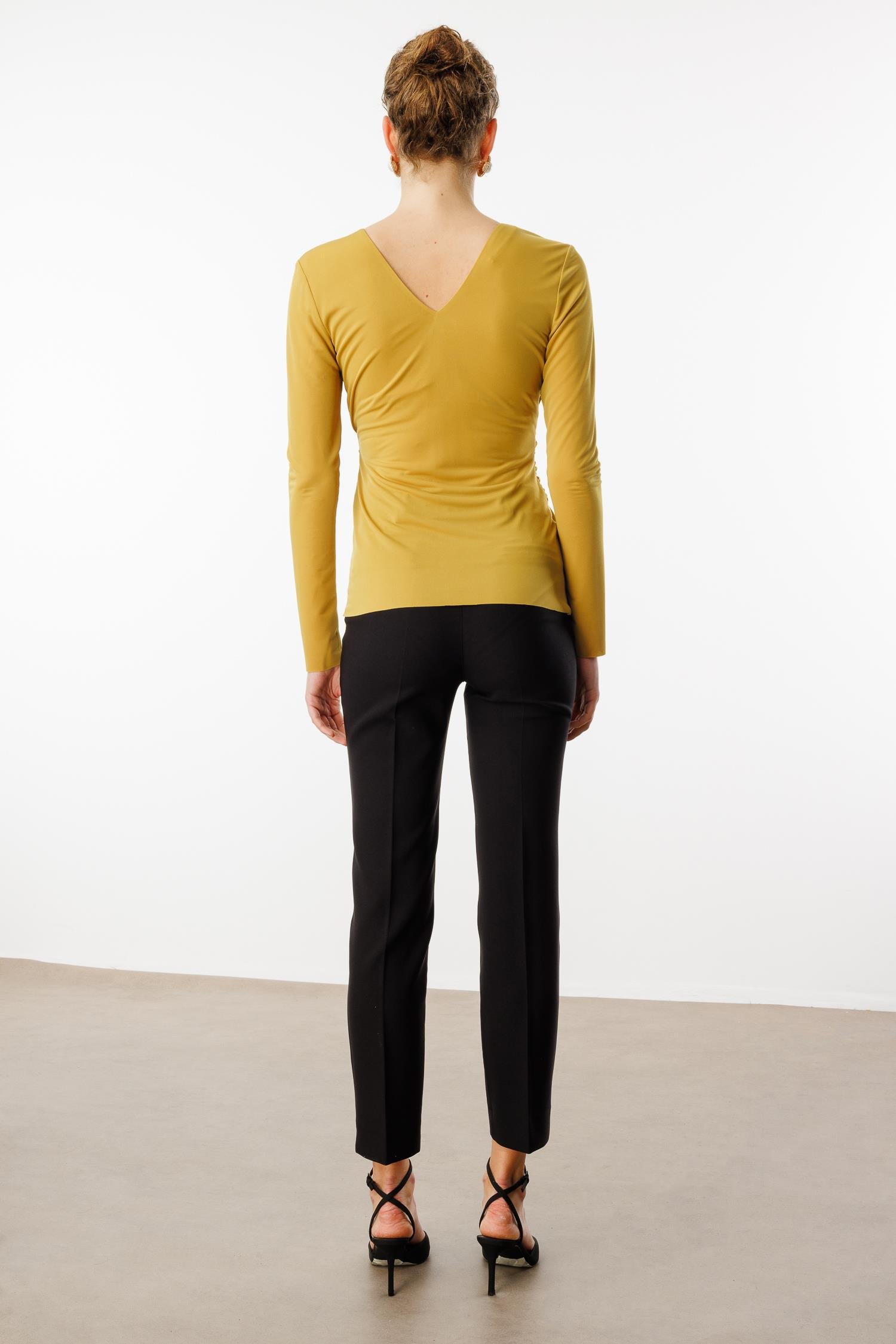 Modailgi  Zincir Aksesuarlı Uzun Kollu Kruvaze Bluz Safran