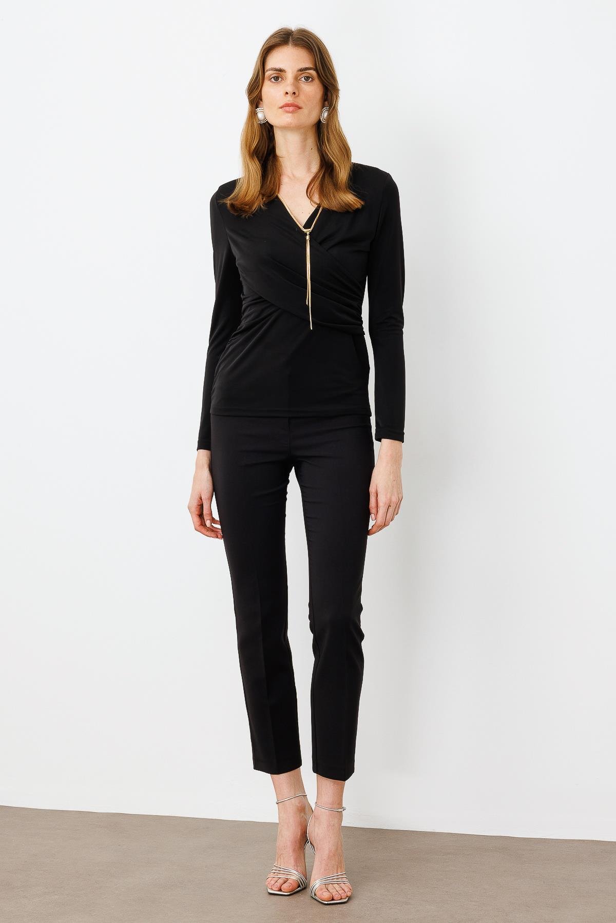 Modailgi  Zincir Aksesuarlı Uzun Kollu Kruvaze Bluz Siyah