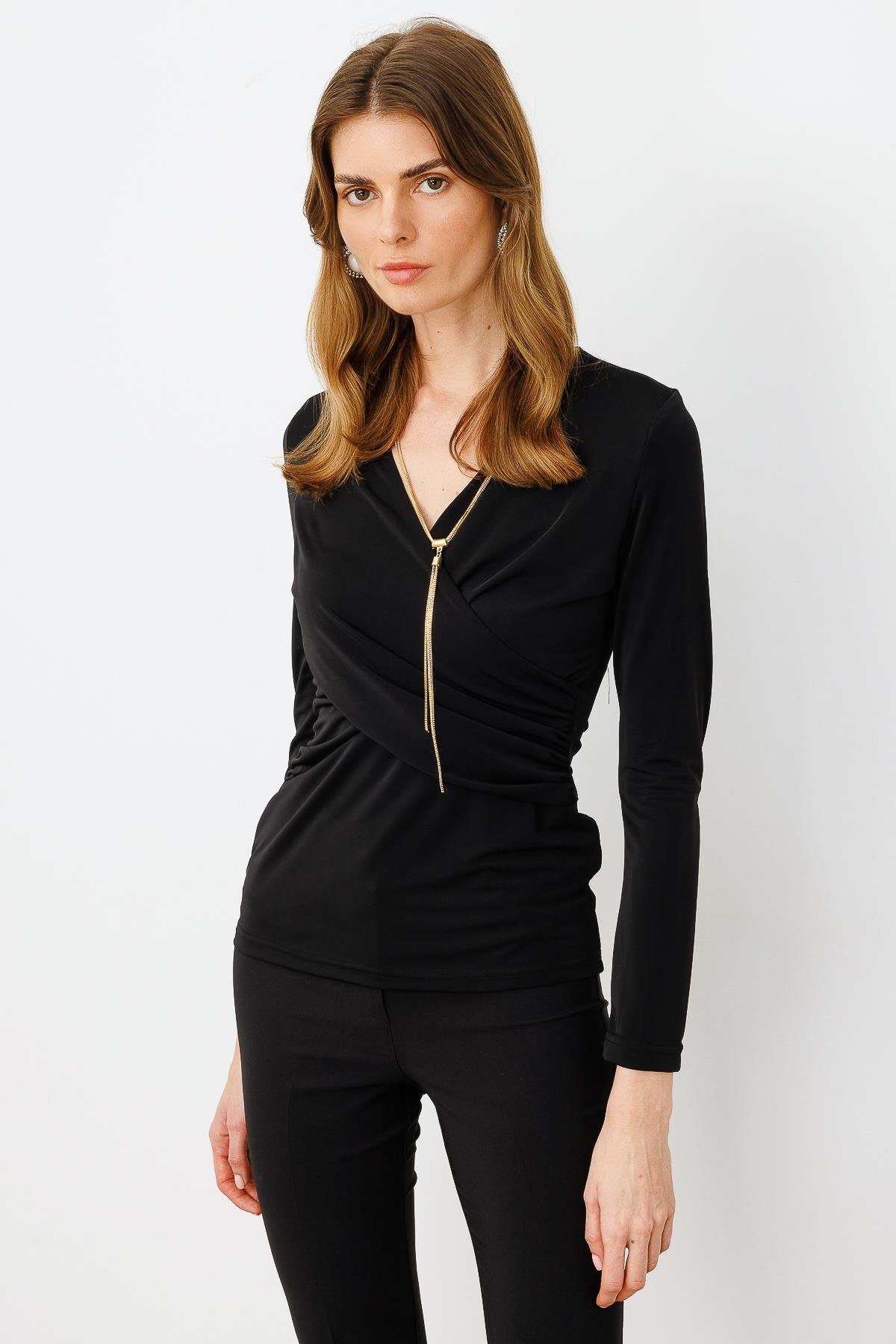 Modailgi  Zincir Aksesuarlı Uzun Kollu Kruvaze Bluz Siyah