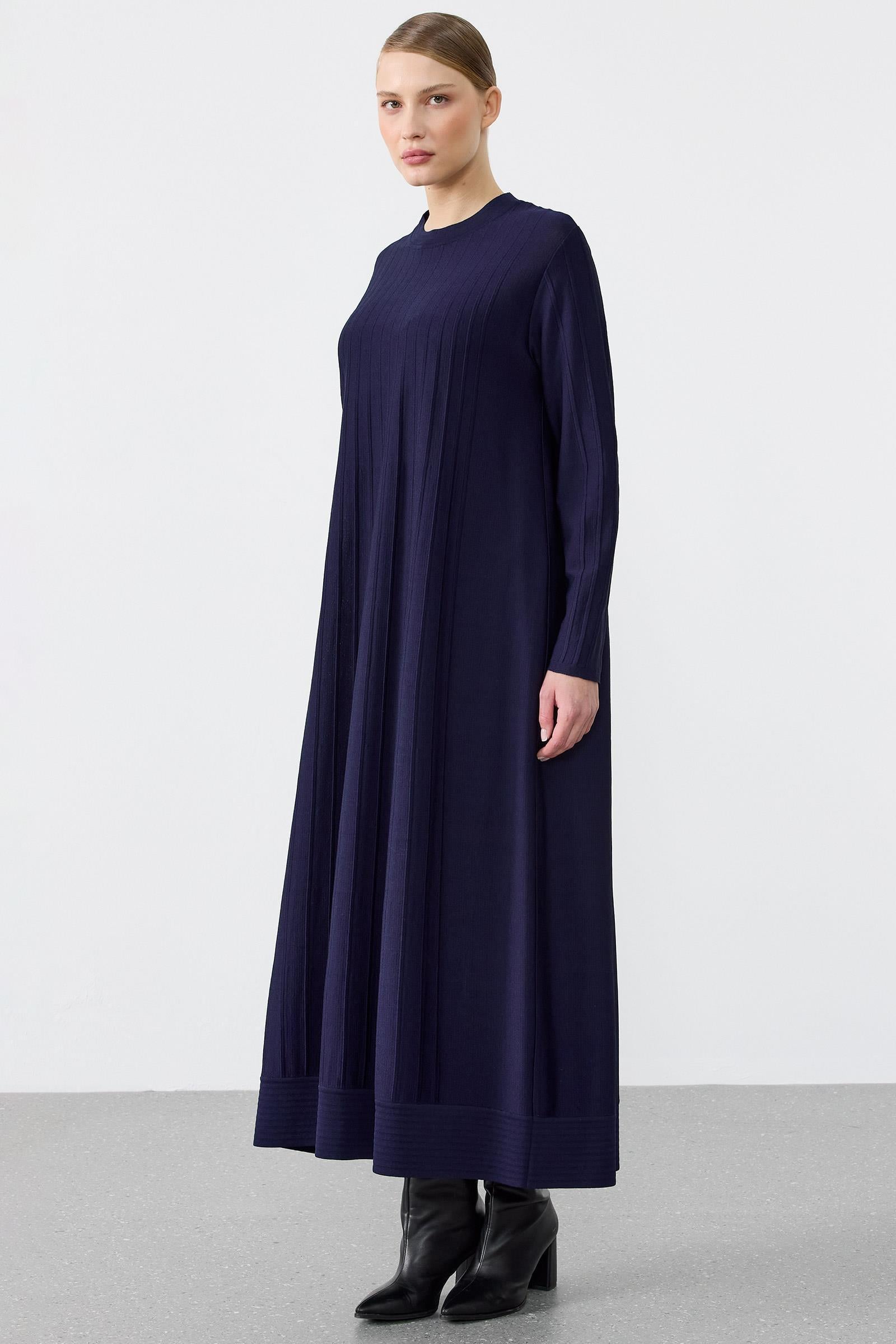 Nervür Detaylı Rayon Elbise LACİVERT