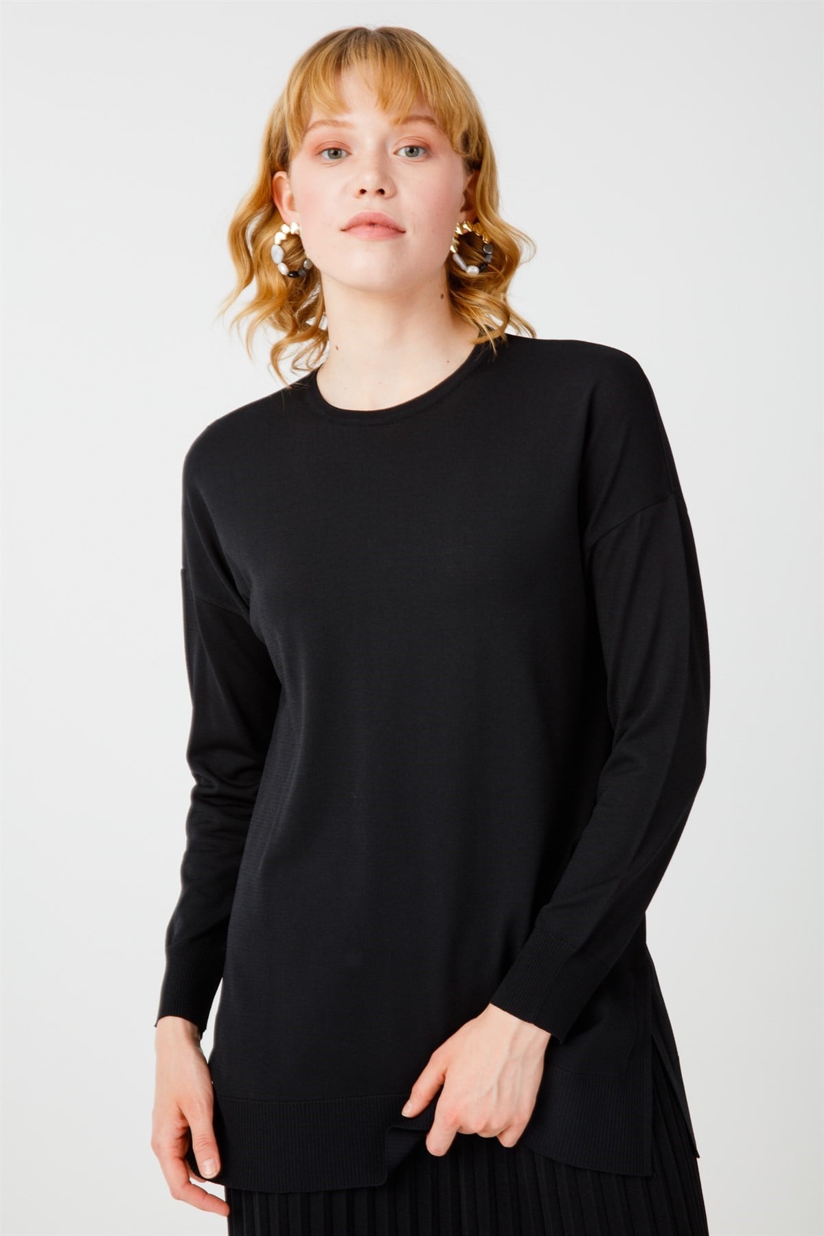 PİLELİ ETEK BLUZ RAYON TAKIM SİYAH