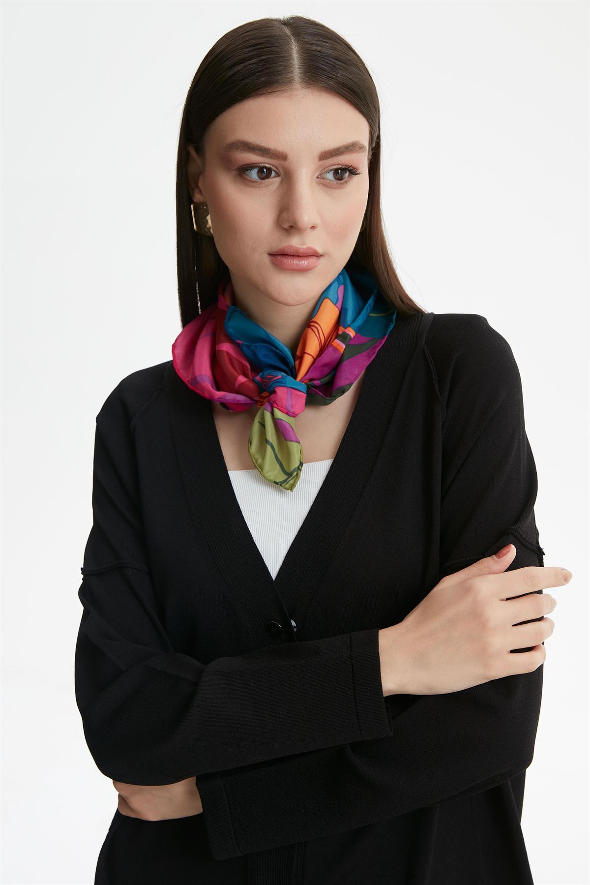 TERS  DİKİŞ DETAYLI RAYON HIRKA SİYAH