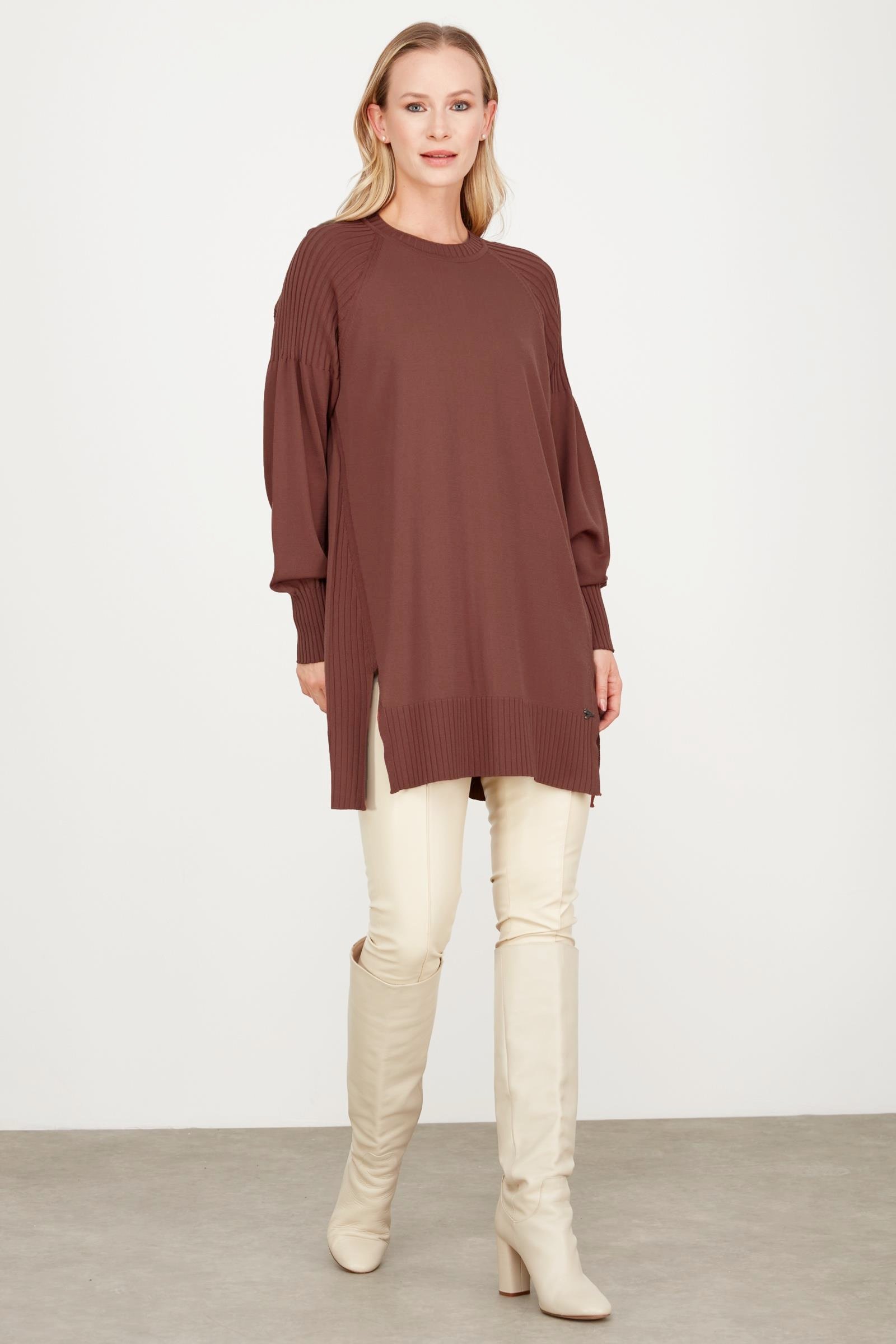 YANLARI YIRTMAÇLI RAYON TUNİK TABA