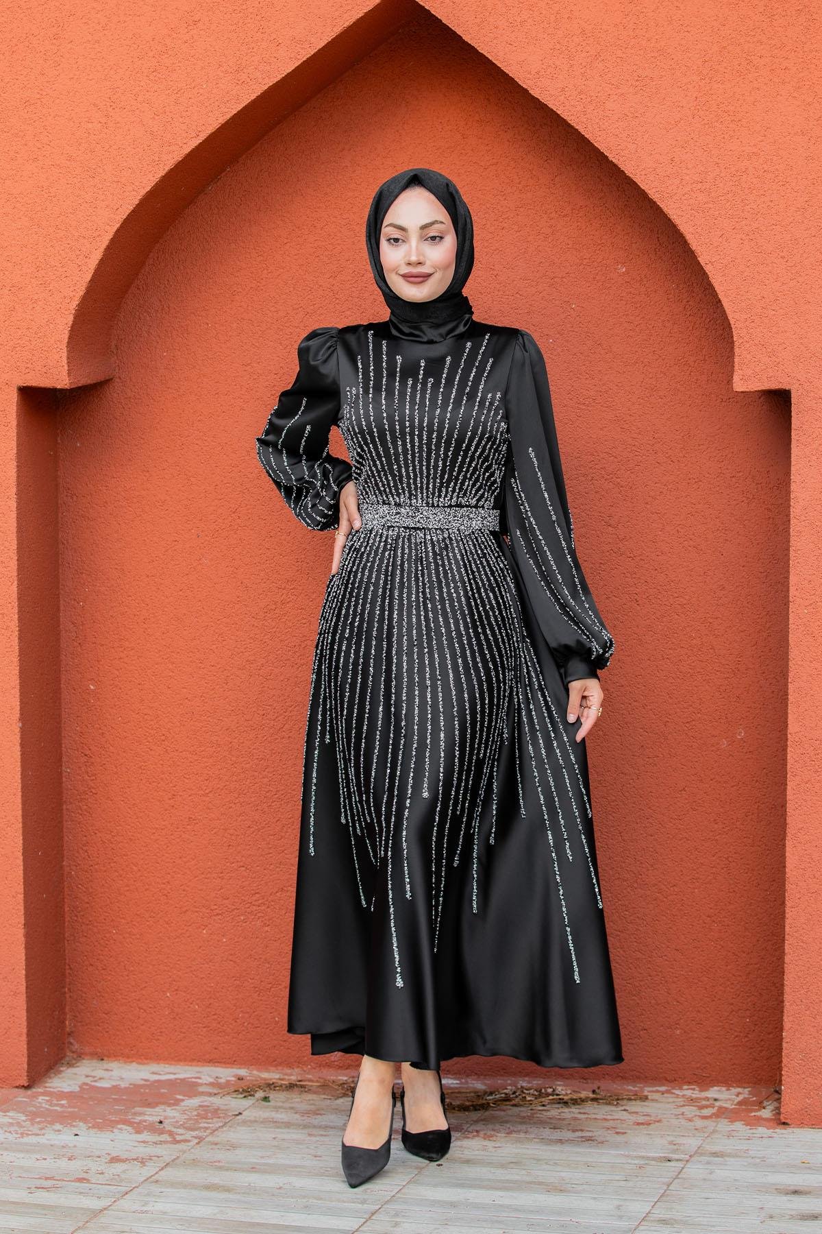 Eva Taşlı Saten Tesettür Abiye-Siyah