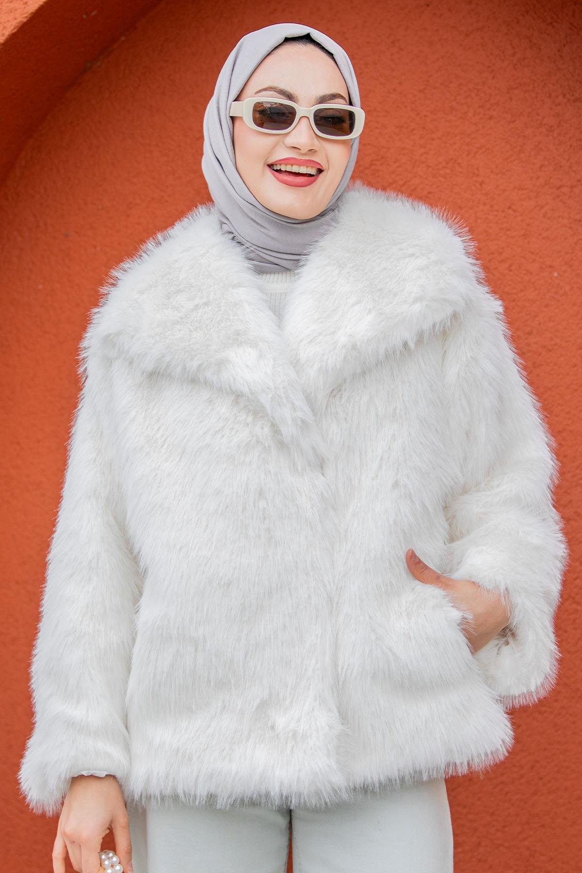 Geniş Yakalı Astarlı Suni Kürk Kaban-Beyaz