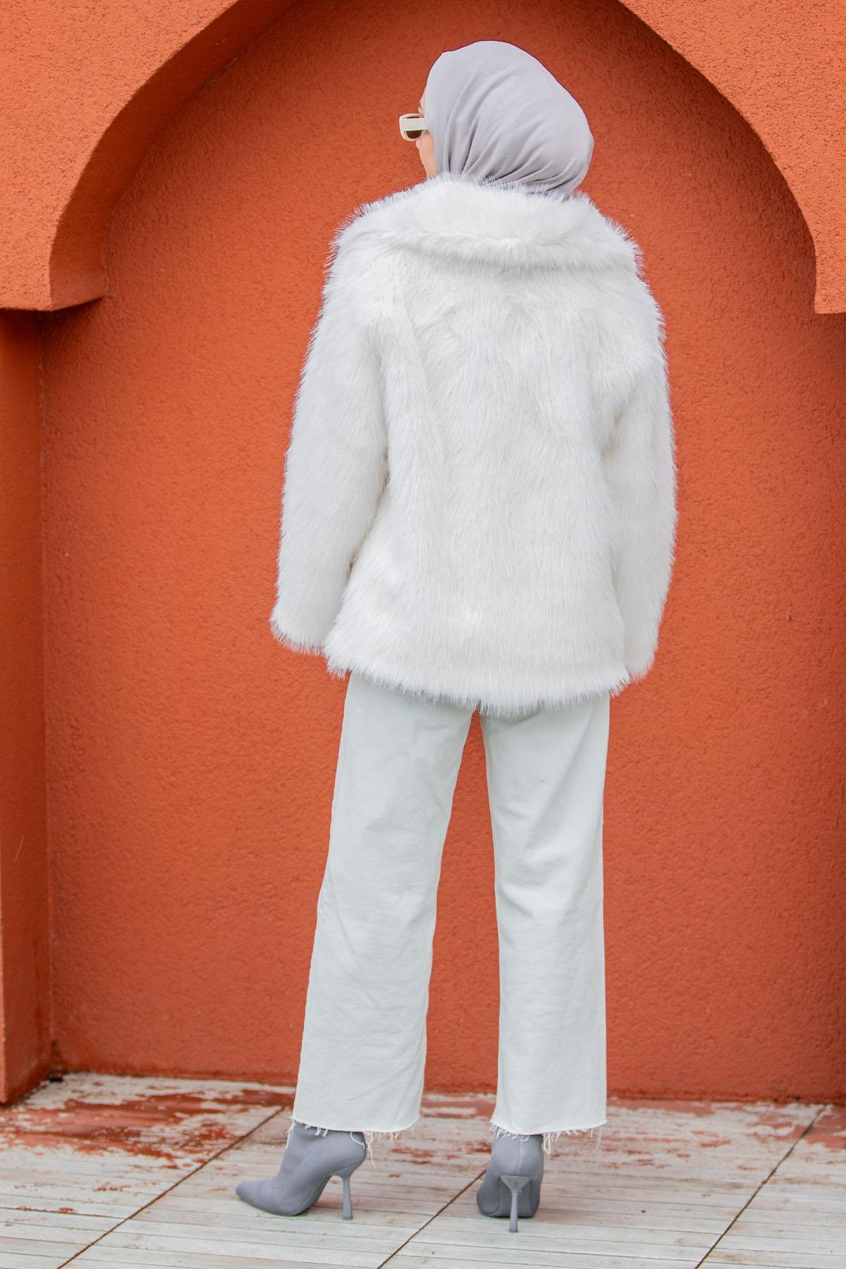 Geniş Yakalı Astarlı Suni Kürk Kaban-Beyaz