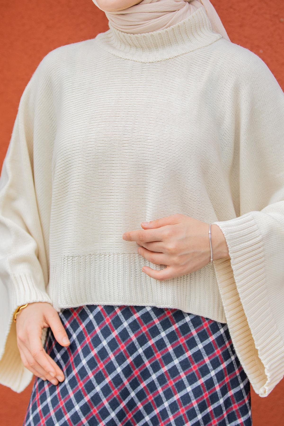 Hiss Geniş Kol Detaylı Triko Kazak-Bej