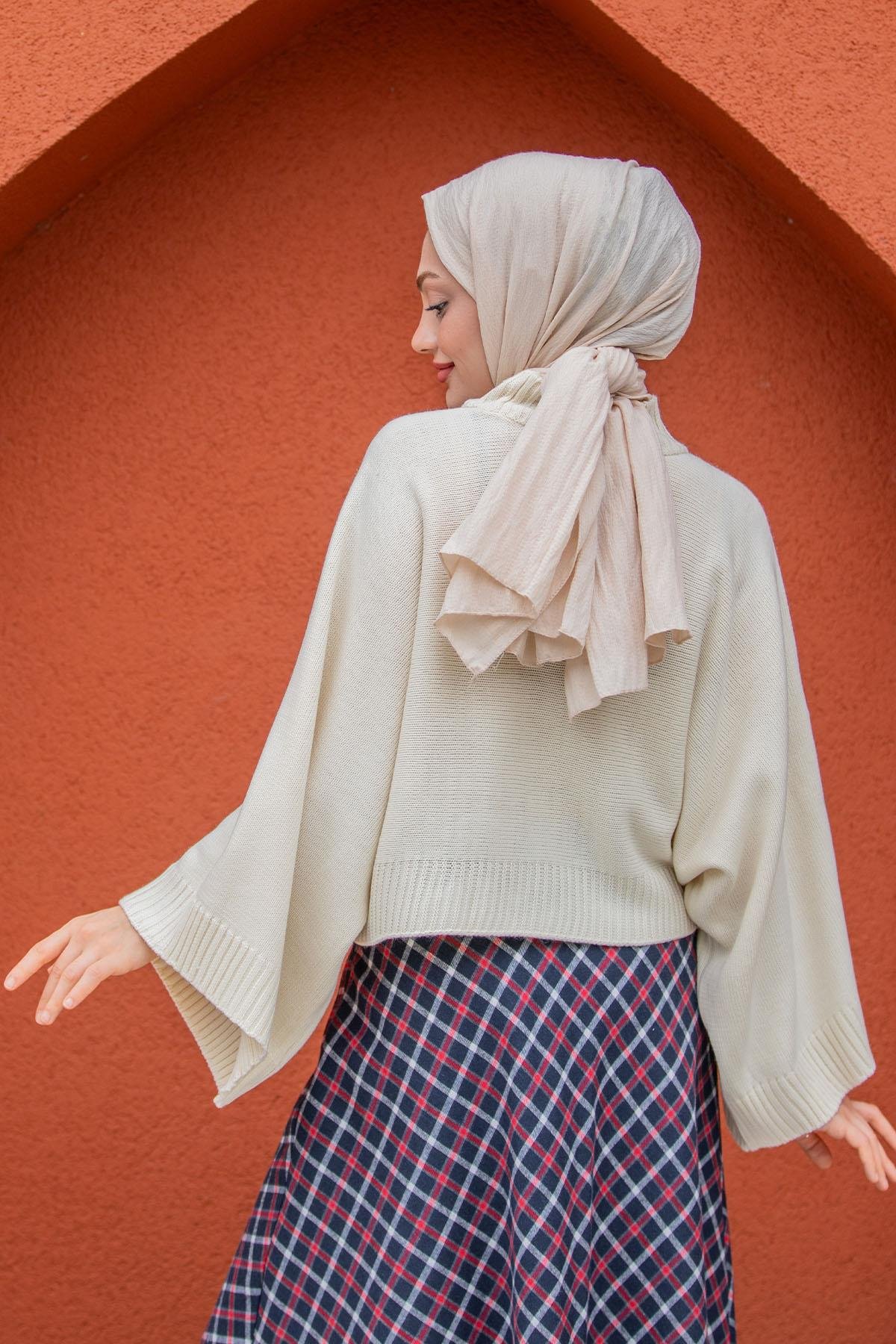 Hiss Geniş Kol Detaylı Triko Kazak-Bej