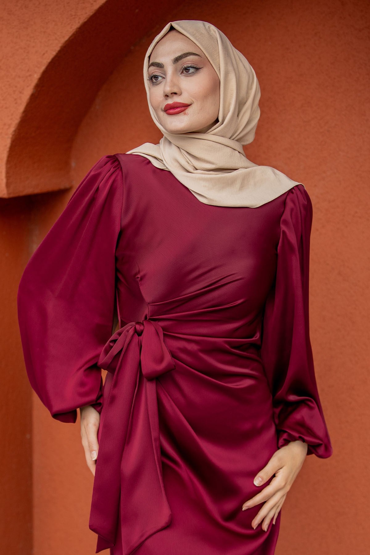 Kitty Drape Pileli Saten Abiye Elbise-Bordo