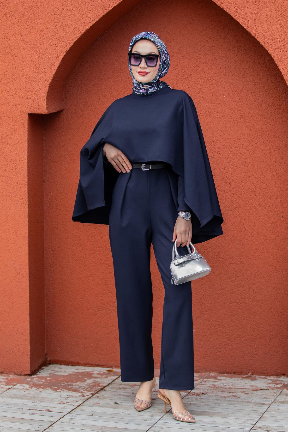 Klasik Kesim Pelerin Detaylı Tulum-Laci