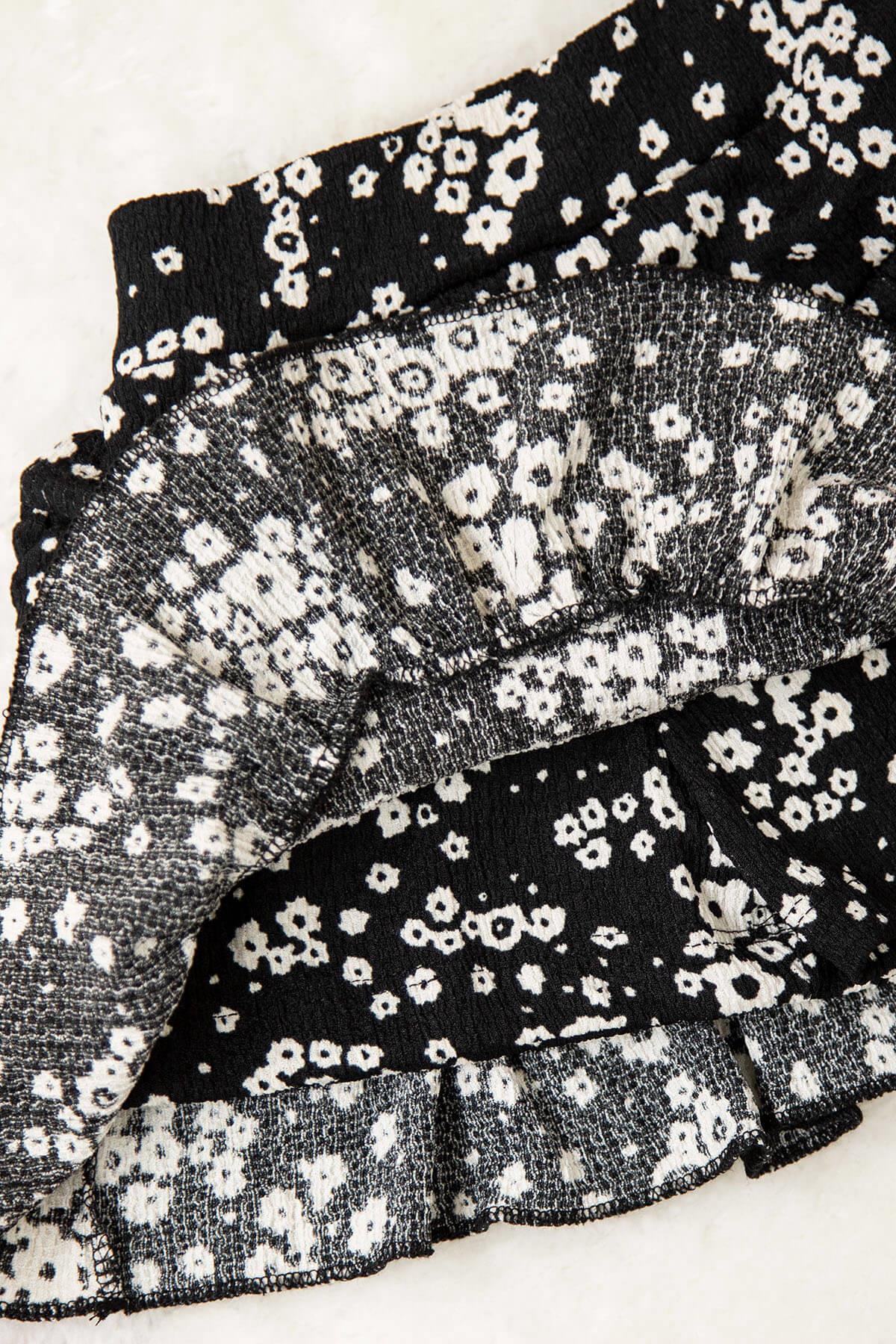 Minimal Desen Şort Etek-BeyazÇiçekli