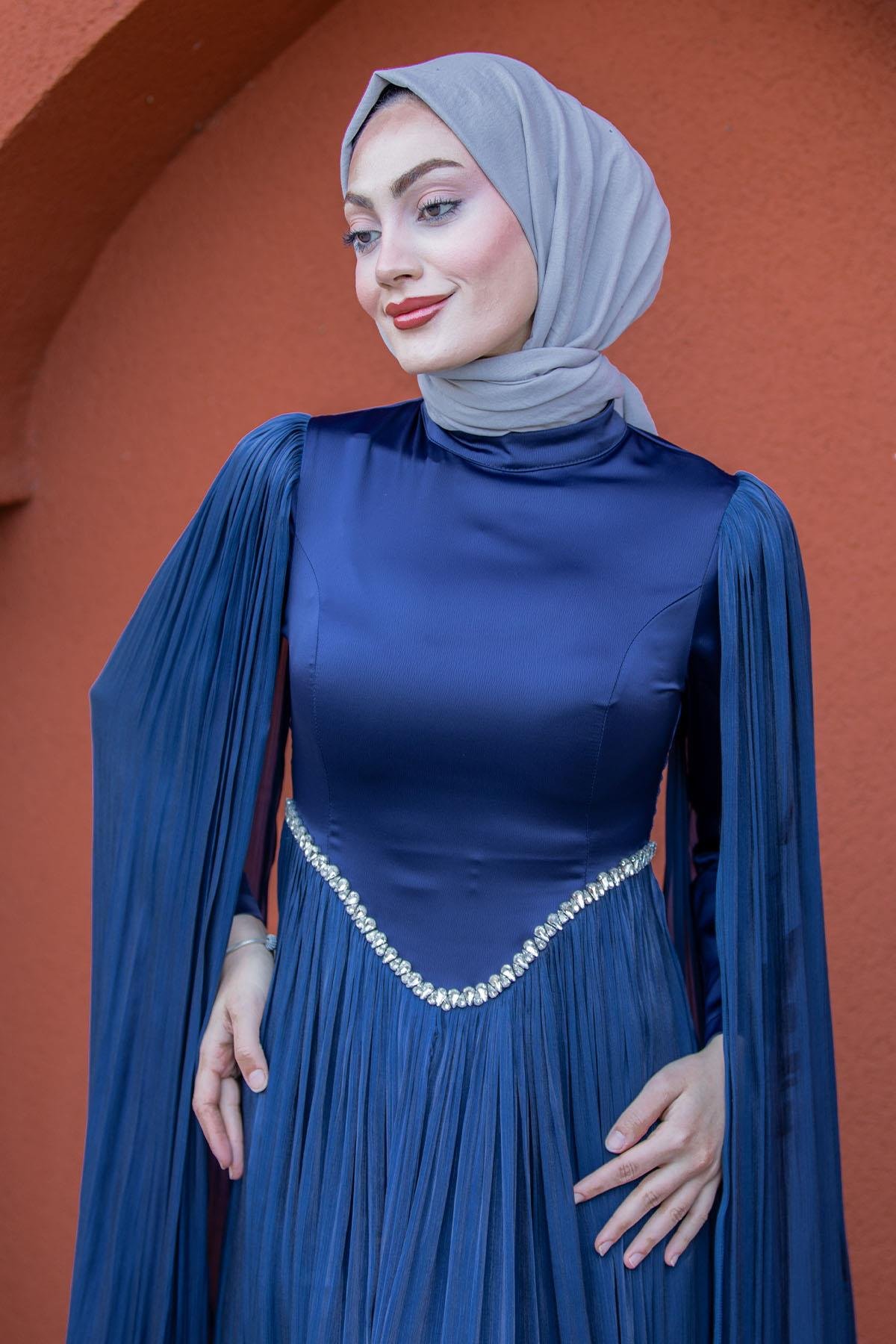 Nida Drapeli Taşlı Tesettür Abiye-Laci