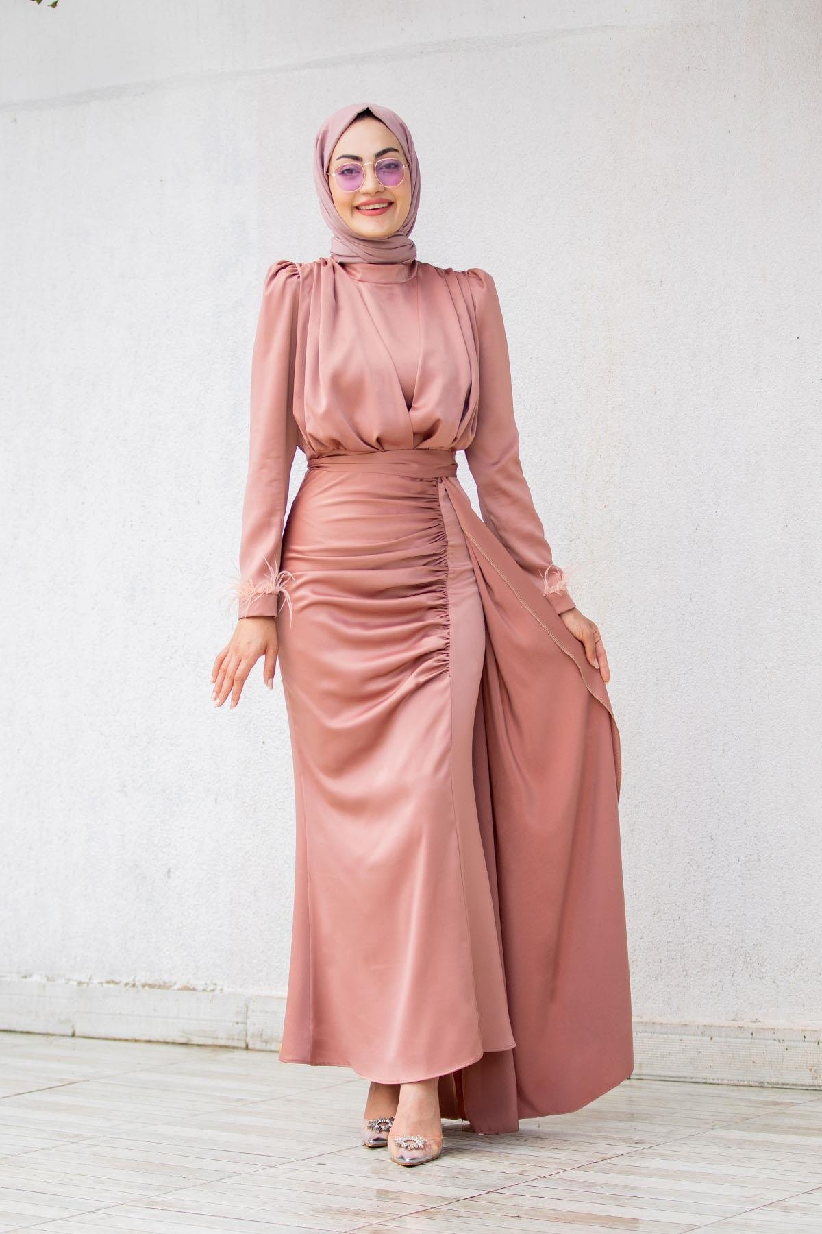 Peri Saten Yan Kuyruklu Tesettür Abiye-Pembe