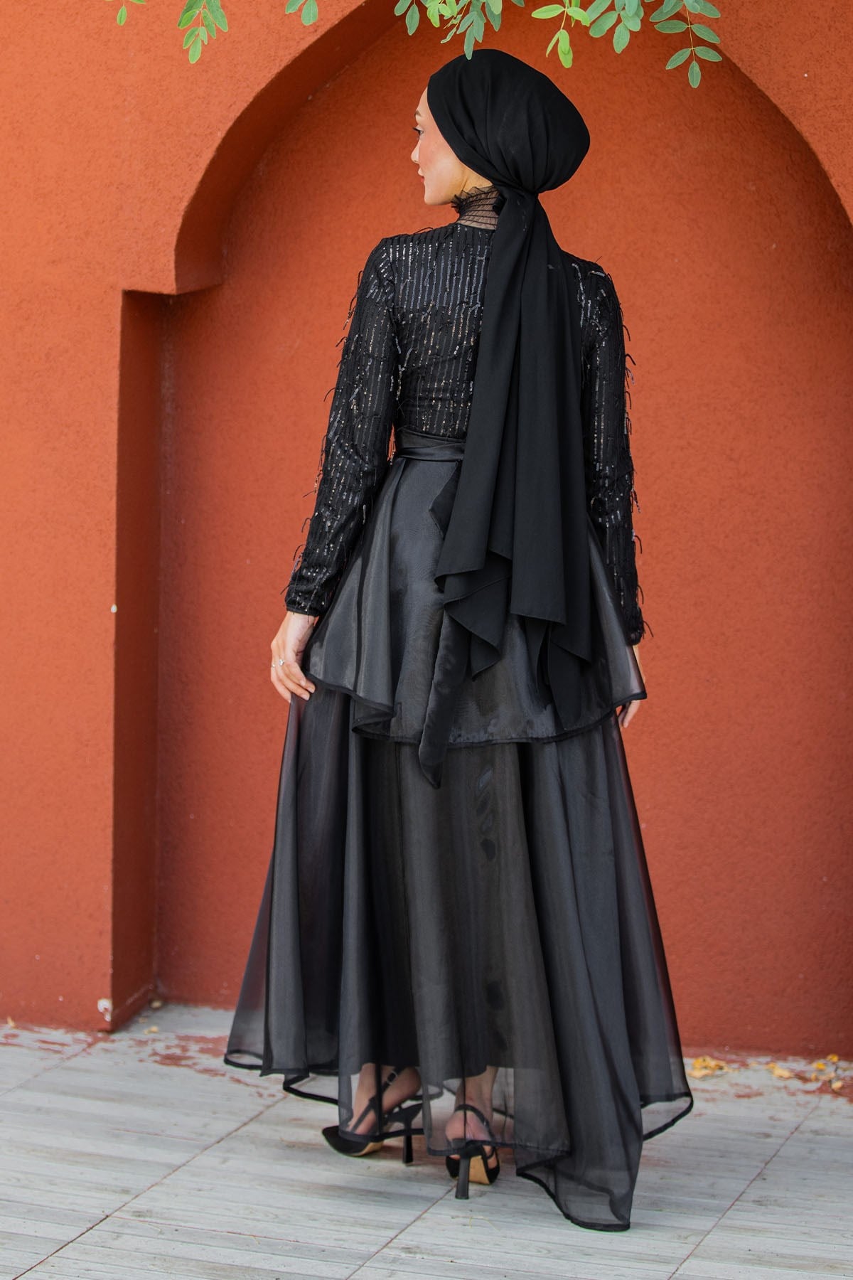 Royelle Pullu Organze Tesettür Abiye-Siyah
