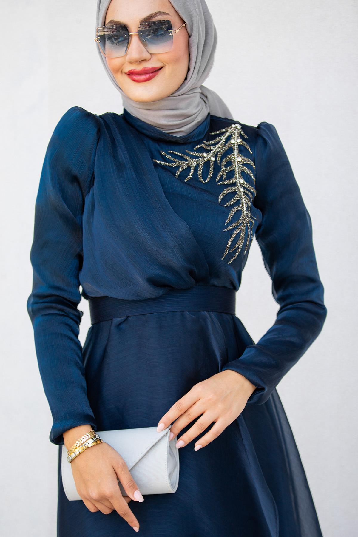 Taş Detaylı Organze Abiye Elbise-Laci