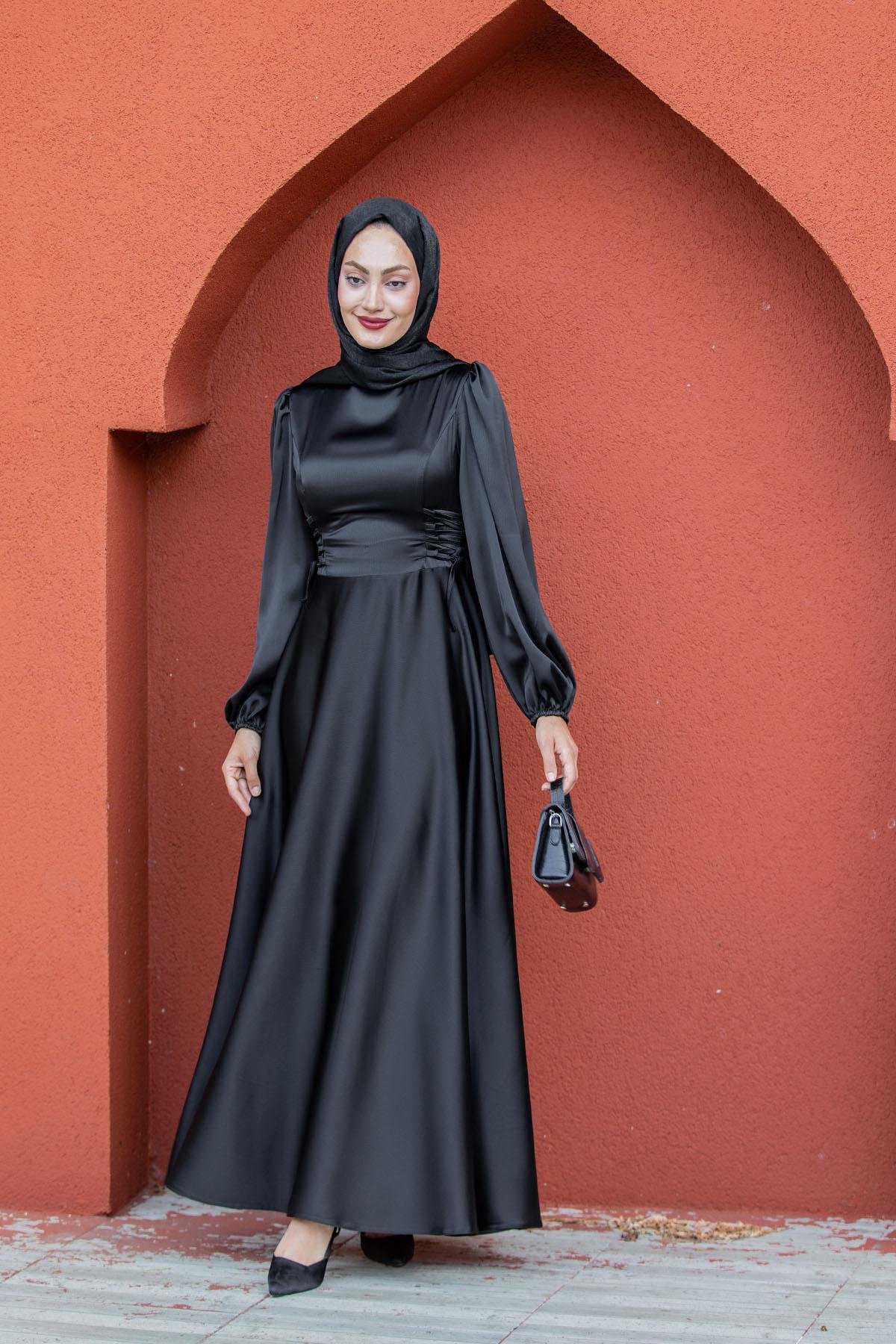 Visy Korsaj Bağlama Detaylı Saten Abiye-Siyah