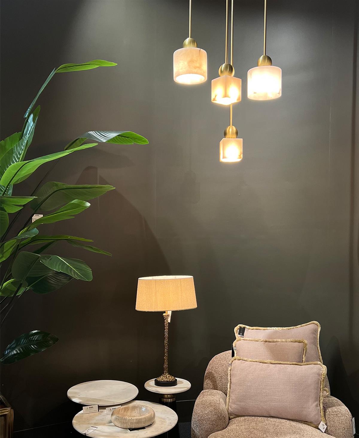 ETRUSCAN KARE MERMER SARKIT