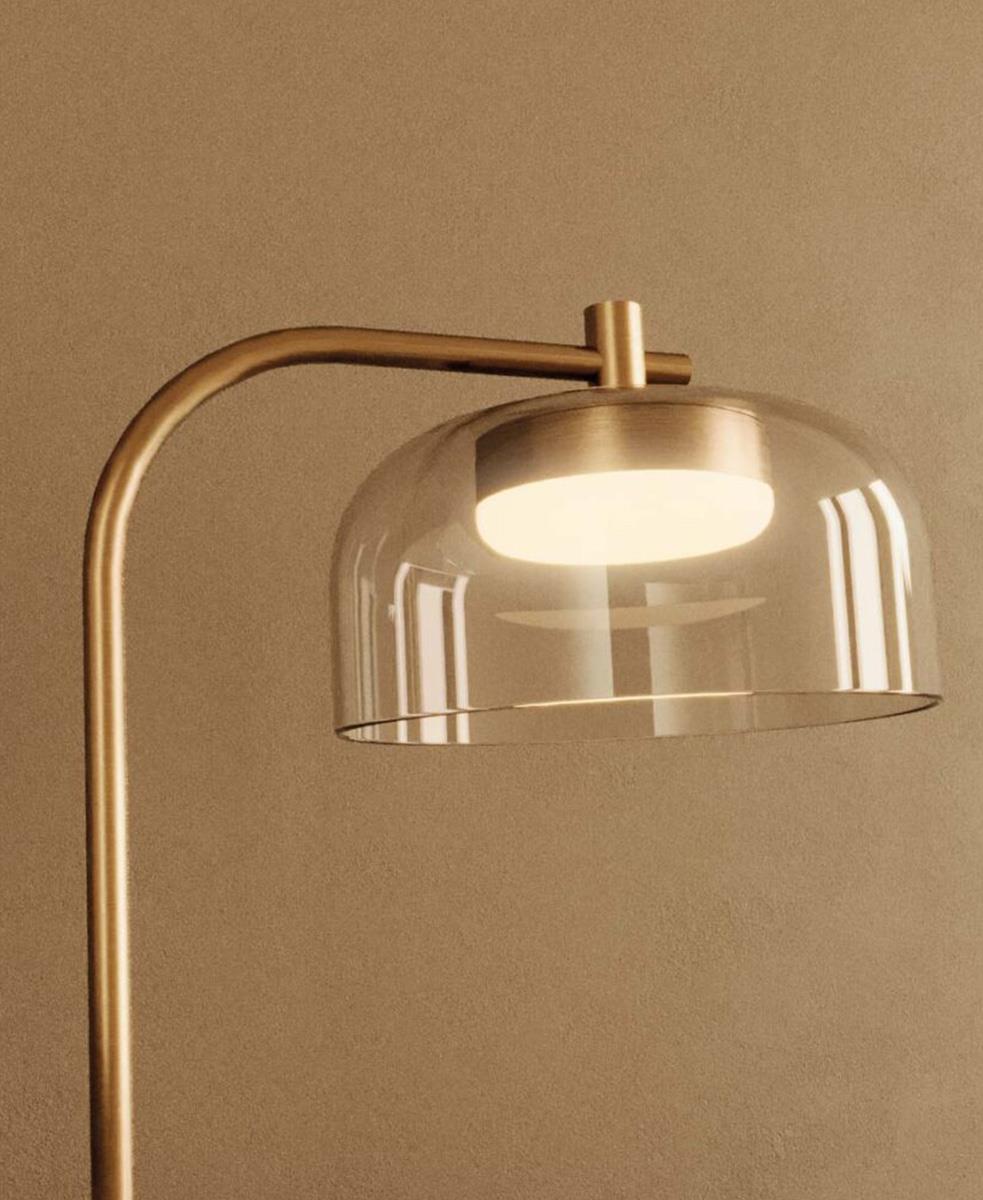 Ipon Cam Masa Lambası