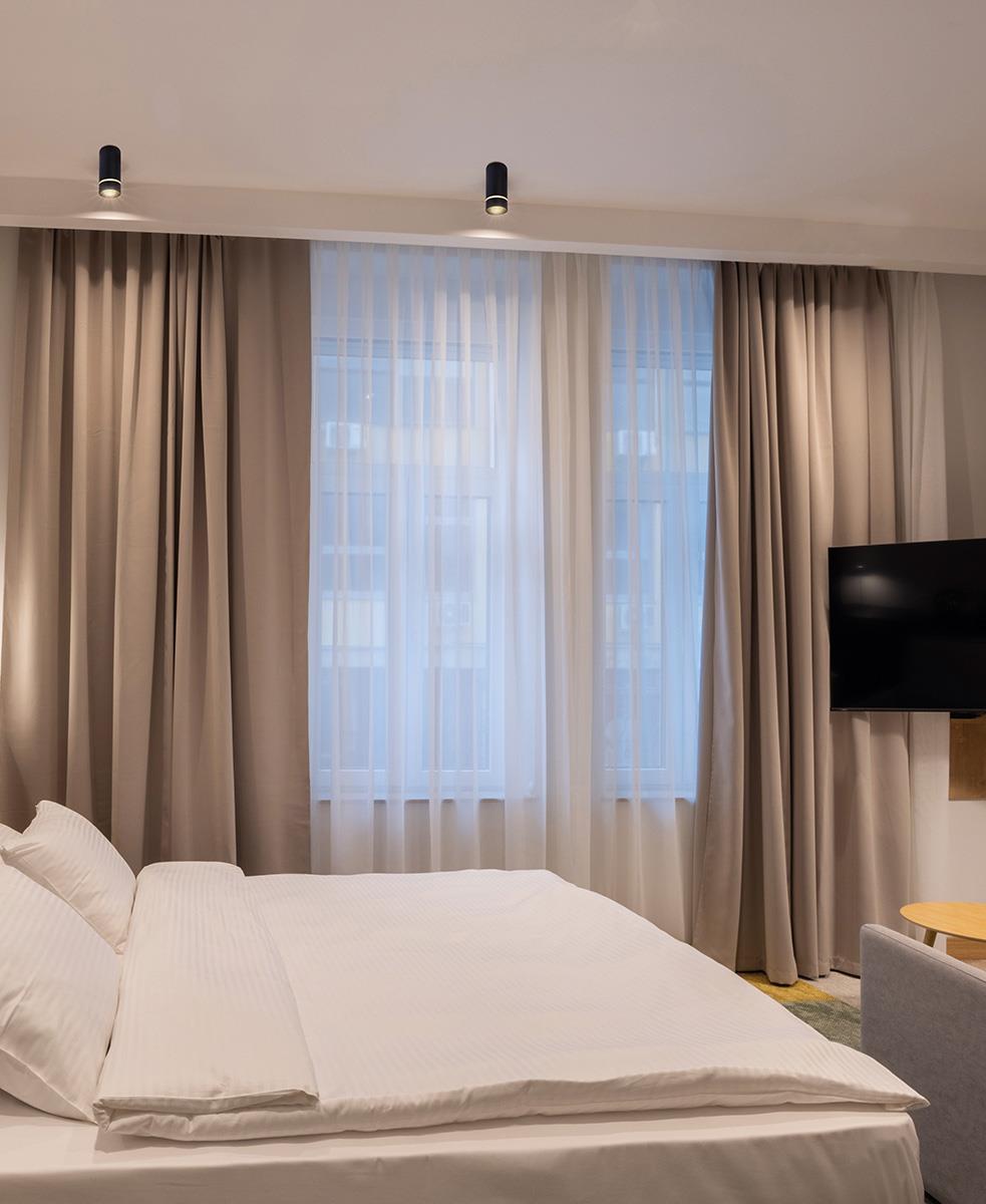 Split 6 cm Siyah Spot