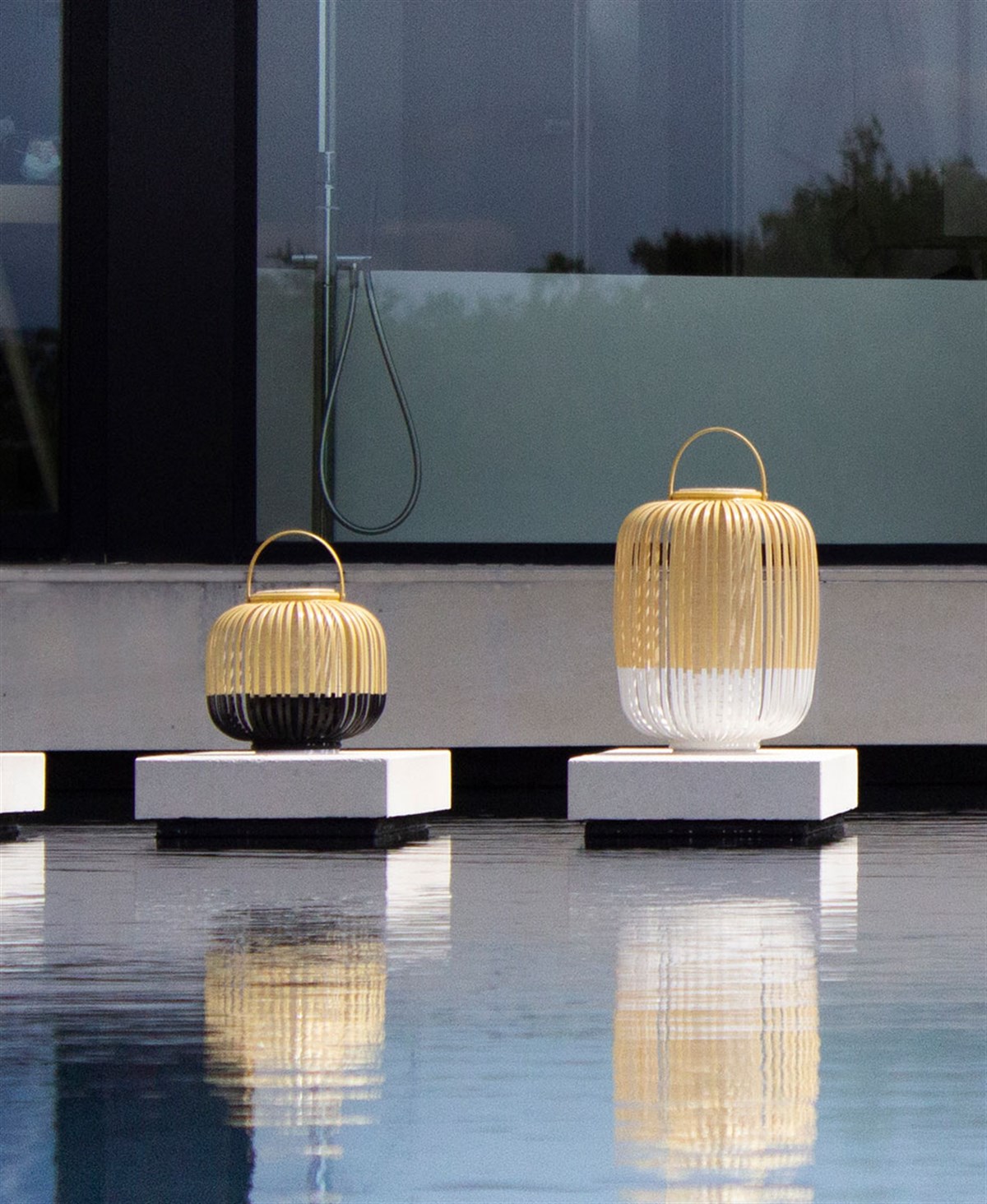 TAKE A WAY M BEYAZ ŞARJLI MASA LAMBASI