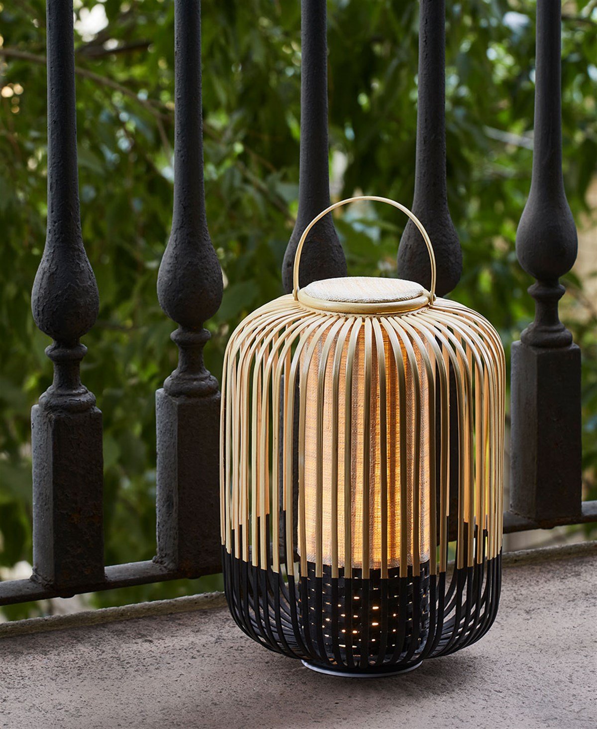 TAKE A WAY M SİYAH ŞARJLI MASA LAMBASI