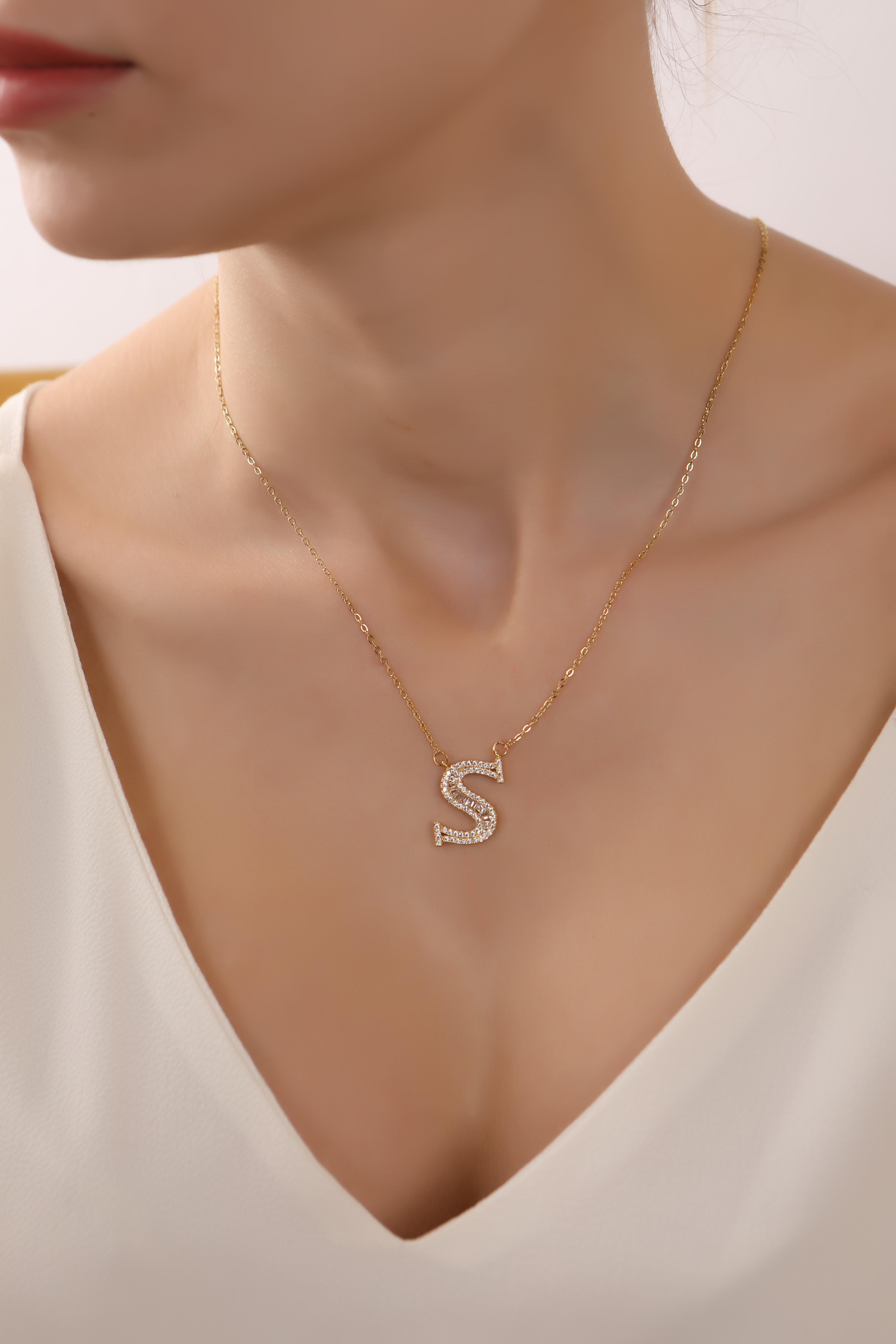 Altın Kaplama Çelik Zirkon Taşlı Harf Kolye