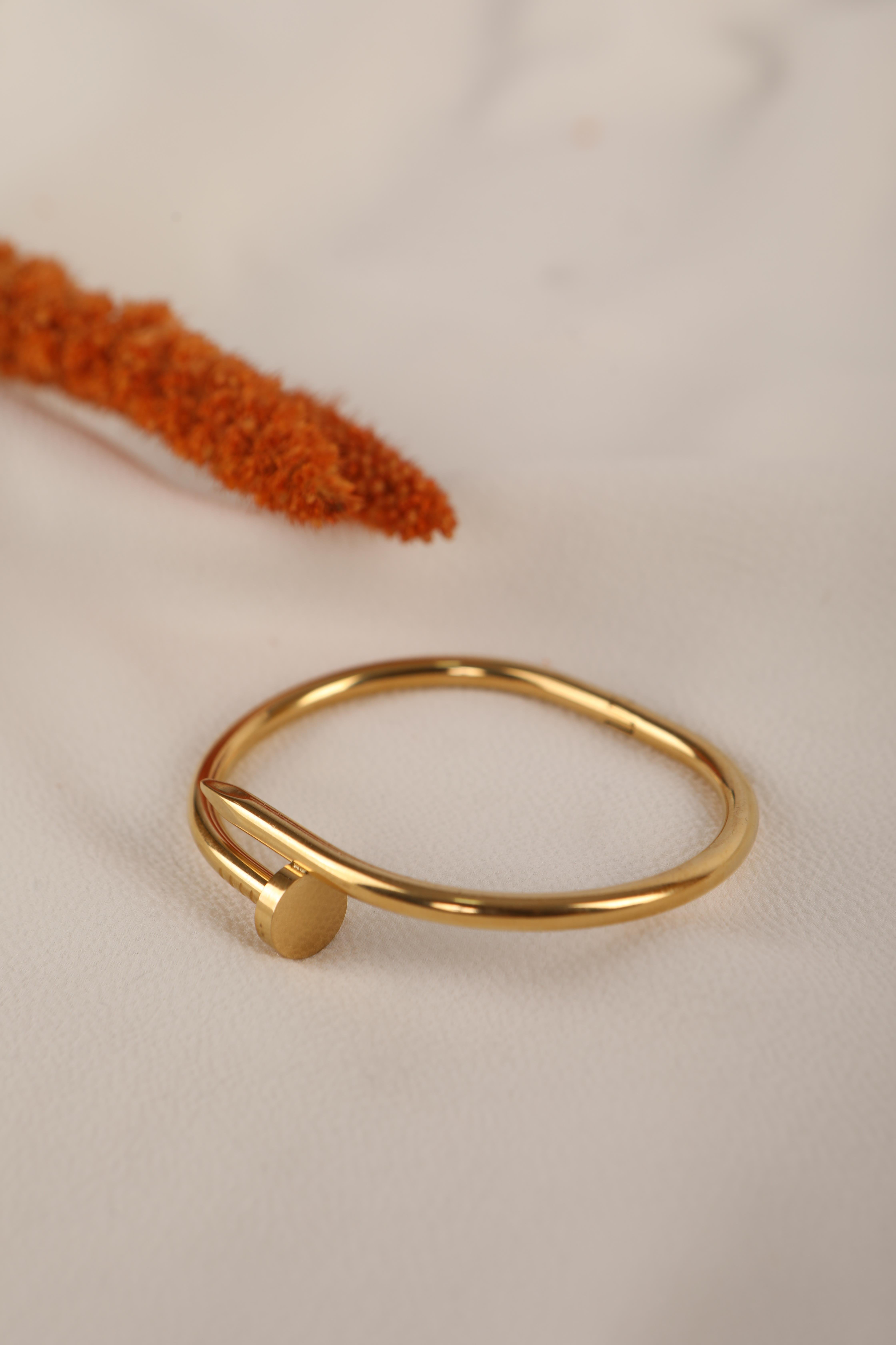Gold Plated Nail Model Clamp Bracelet