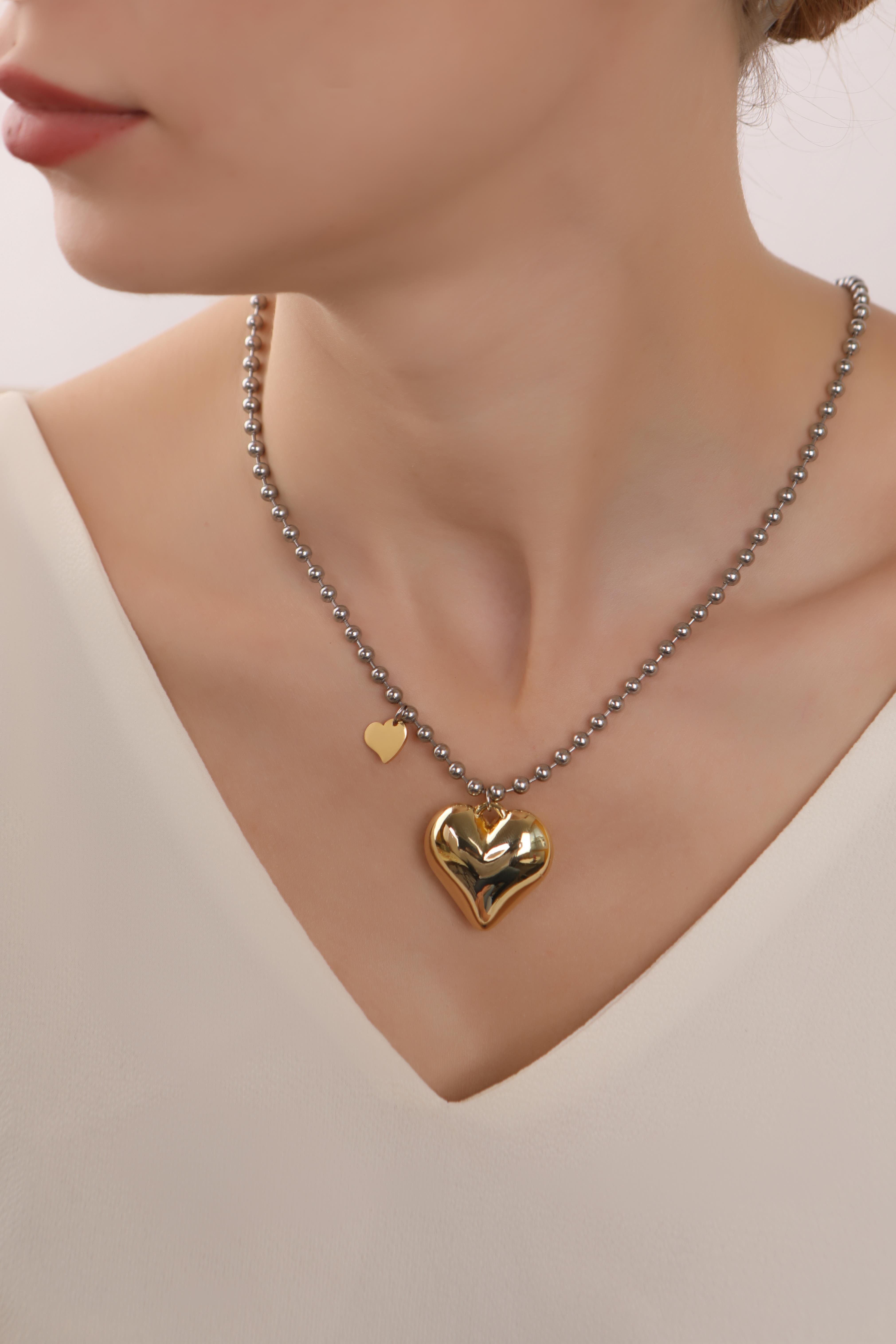 Altın Kaplama Gri Renk Boncuklu Gold Uçlu Kalp Çelik Kolye