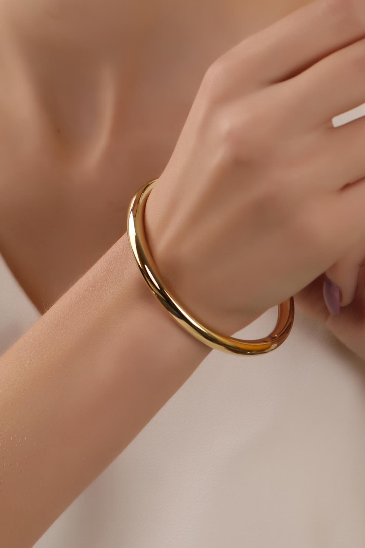 Altın Kaplama Kalın Geçmeli Çelik Bilezik