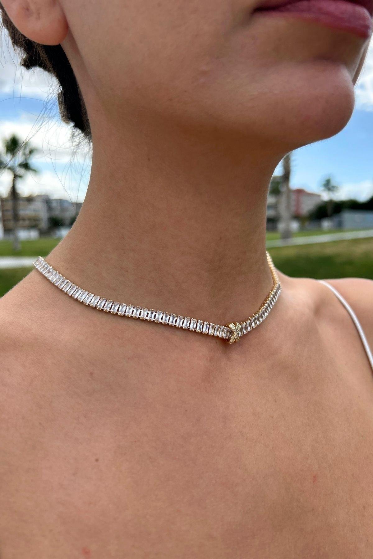 Baget Taşlı Su Yolu Xoxo Çelik Kolye