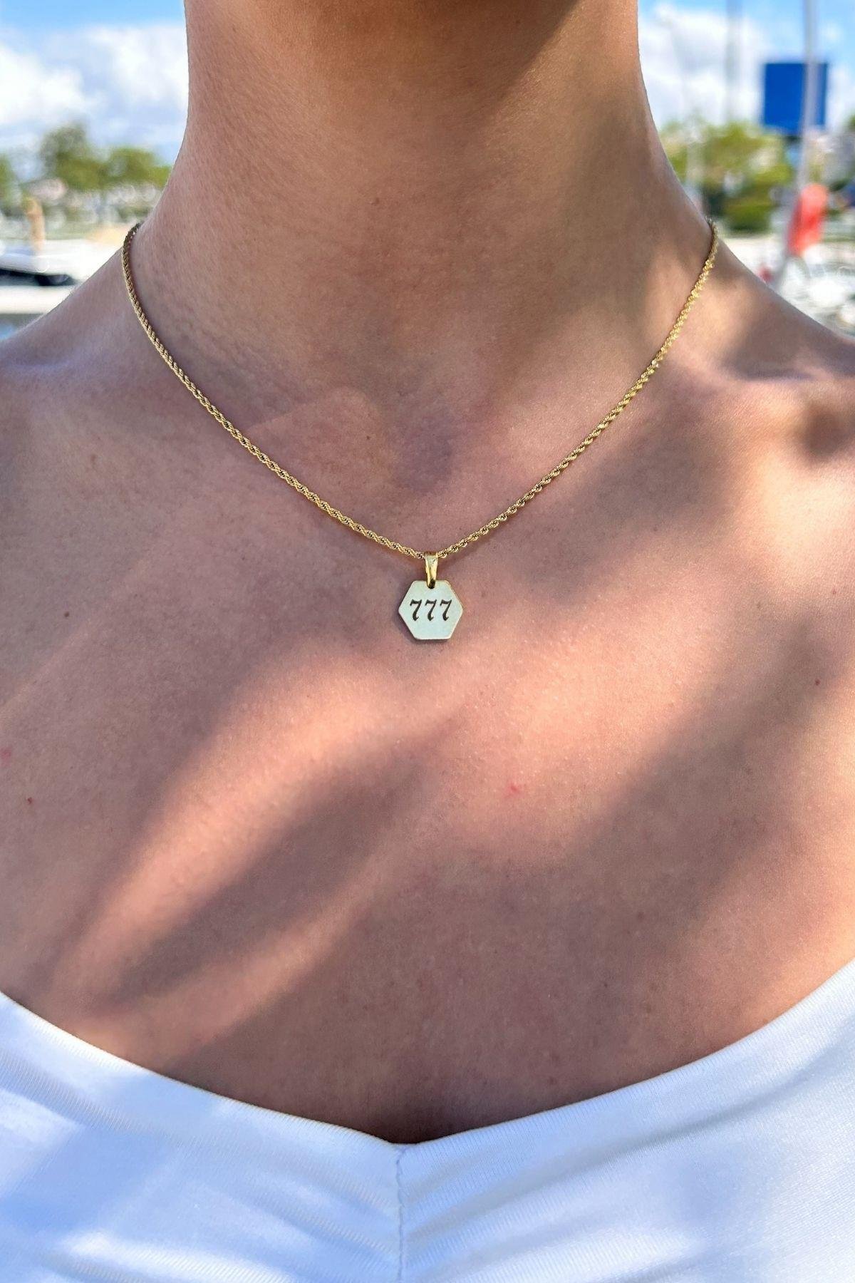 Çelik 777 Şans Kolyesi