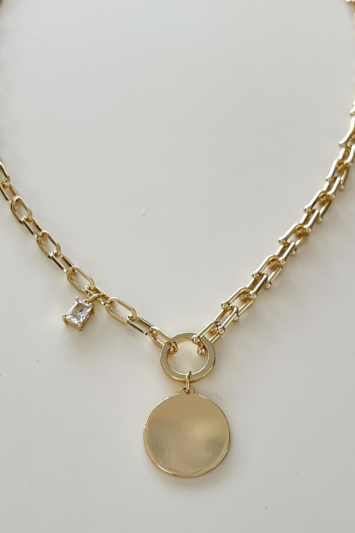 Gold Plaka Tektaş Detaylı Zincir Kolye