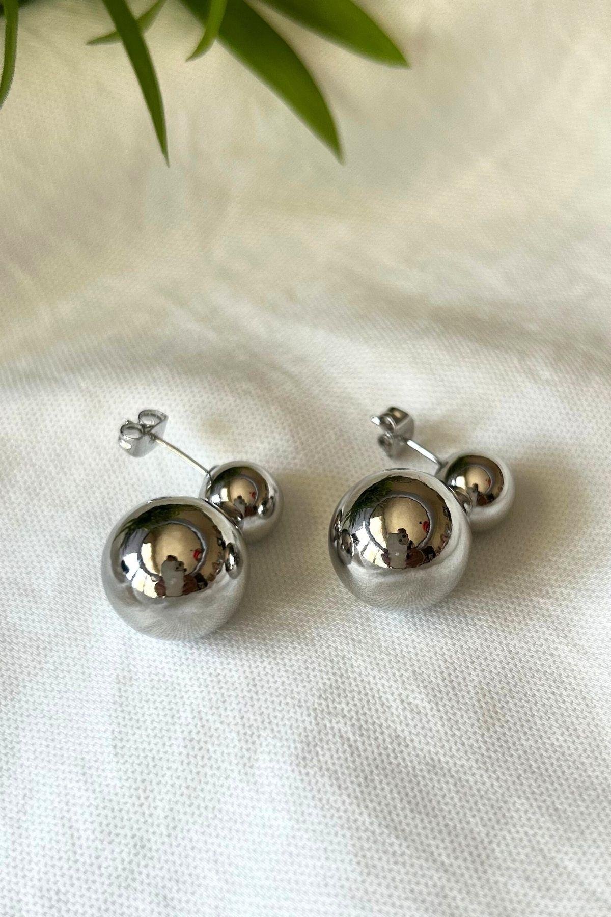 Gümüş Renk Çelik İkili Top Küpe