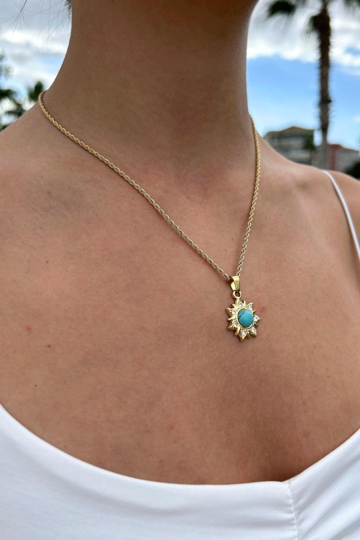 Güneş Detaylı Turkuaz Taşlı Çelik Kolye