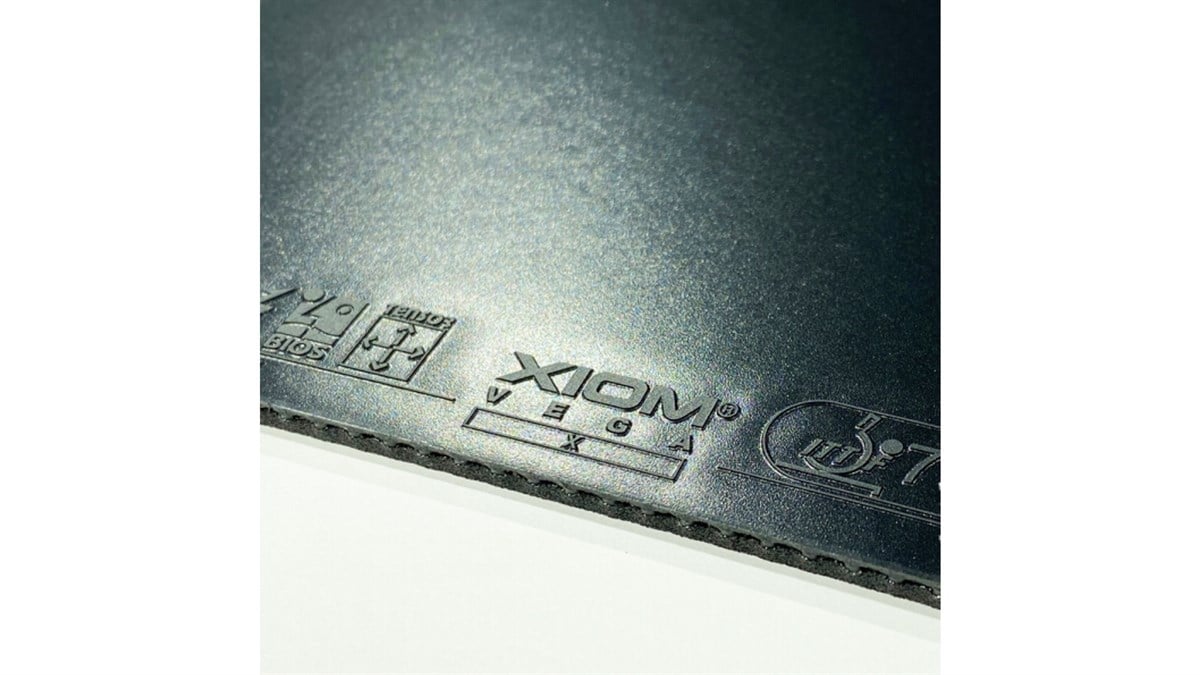 Xiom Vega X