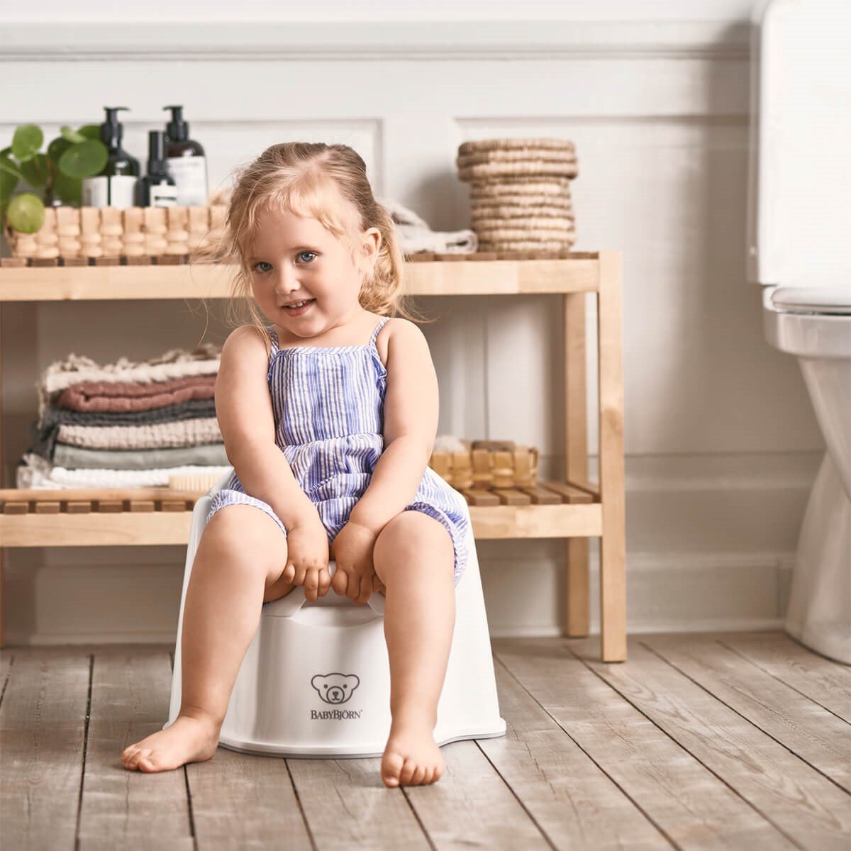 BabyBjörn Eğitici Koltuk Oturak & Safe Step Banyo Basamağı / White Grey