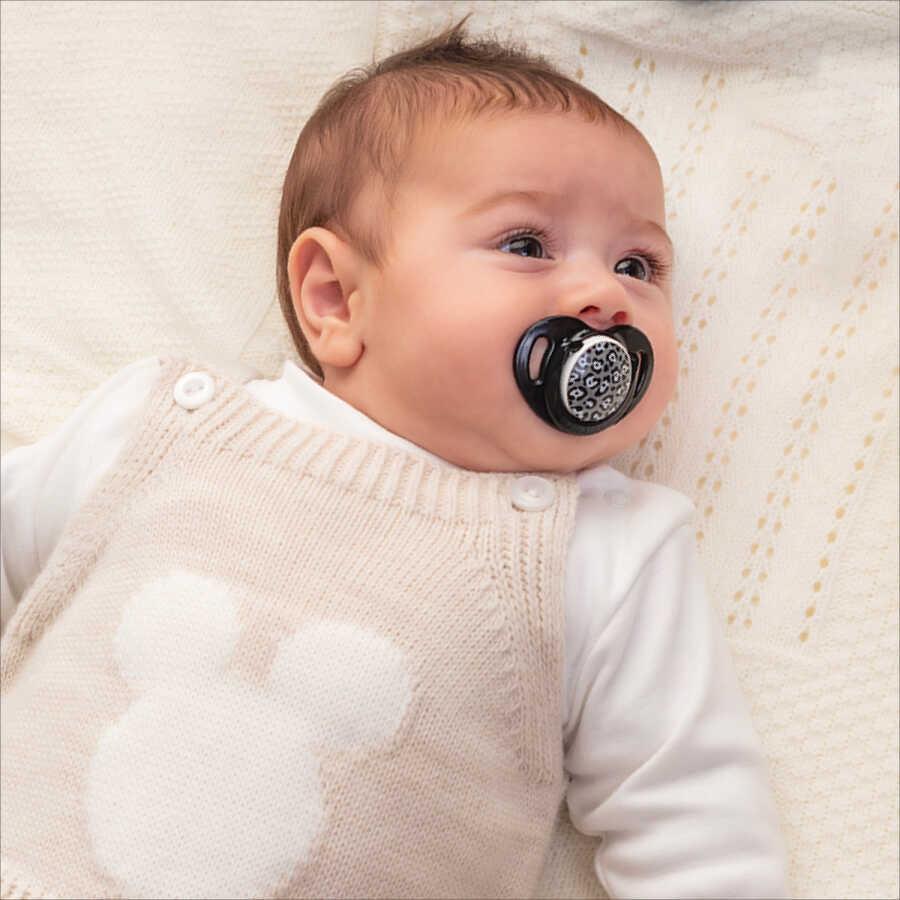 Mamajoo Ortodontik Emzik Seti 0 Ay+ Anthracite Leopard | İkili, Silikon, Damaklı | Sterilizasyon & Saklama Kabı Hediyeli