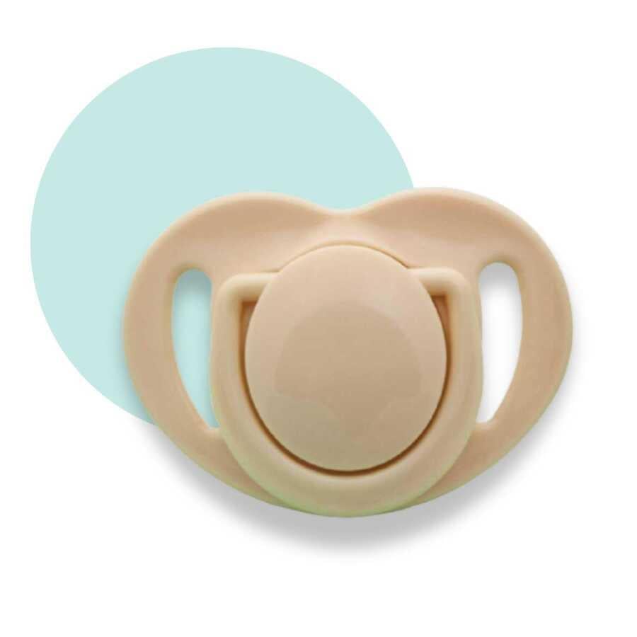 Mamajoo Ortodontik Emzik Seti 6 Ay+ Ekru & Kaplan | İkili, Silikon, Damaklı | Sterilizasyon & Saklama Kabı Hediyeli