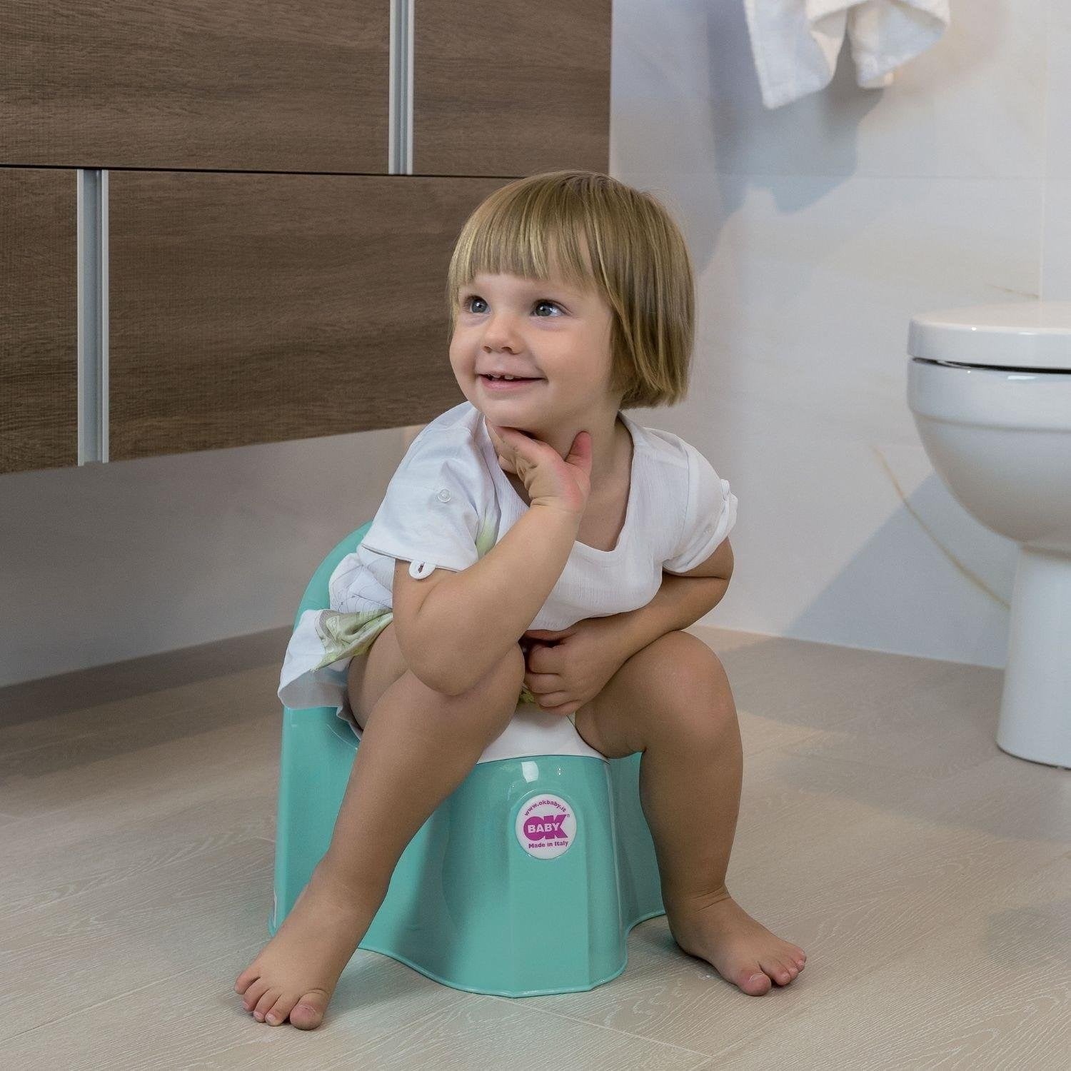 OKBaby Bebek Banyo Seti Pinguo Soft Klozet Adaptörü + Pasha Eğitici Koltuk Oturak K.Beyaz
