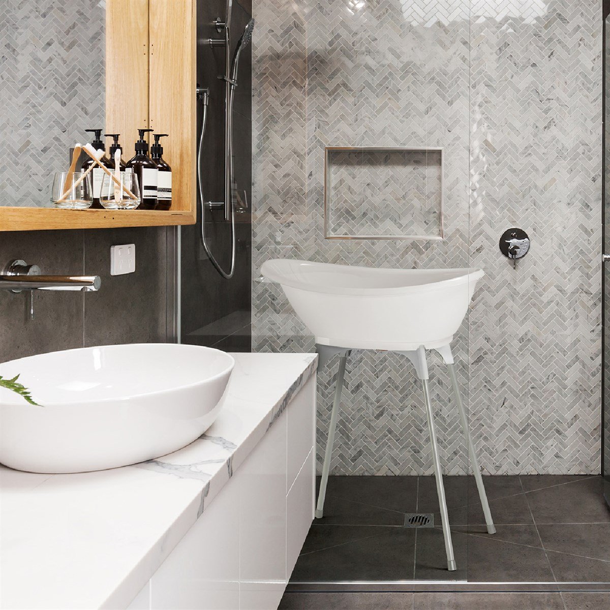 OkBaby Bella Çift Yönlü Banyo Küveti 0-12 ay / Beyaz