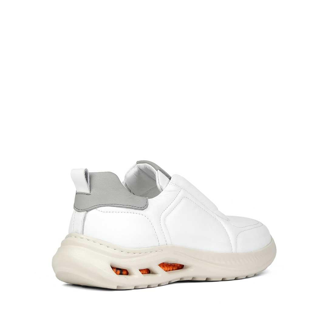 Celal Gültekin Erkek Beyaz Bağcıklı Kalın Tabanlı Deri Sneaker