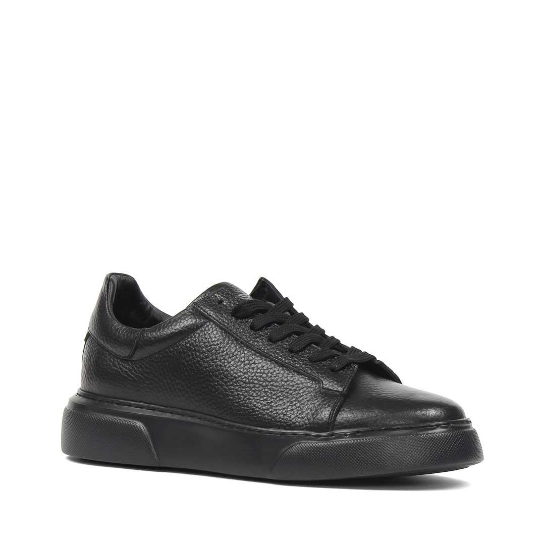 Celal Gültekin Erkek Düz Siyah Bağcıklı Kalın Tabanlı Deri Sneaker
