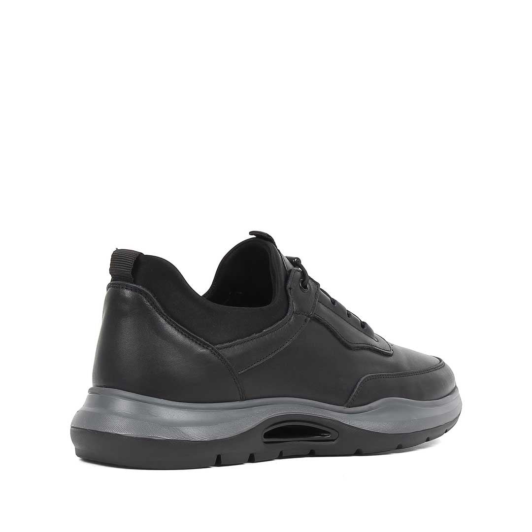Celal Gültekin Erkek Siyah Bağcıklı Deri Sneaker