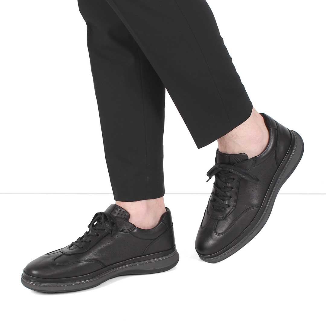 Celal Gültekin Erkek Siyah Bağcıklı Deri Sneaker