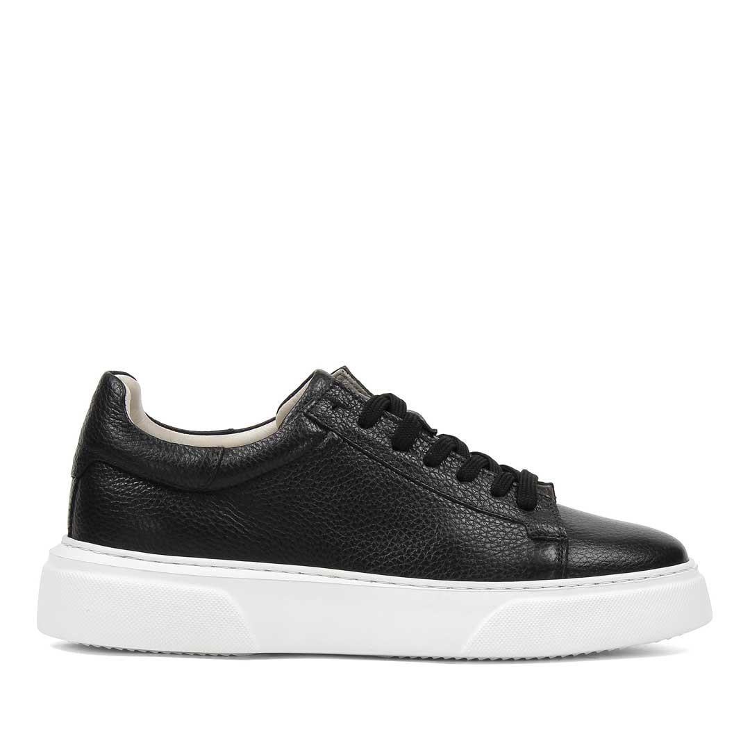 Celal Gültekin Erkek Siyah Bağcıklı Kalın Tabanlı Deri Sneaker
