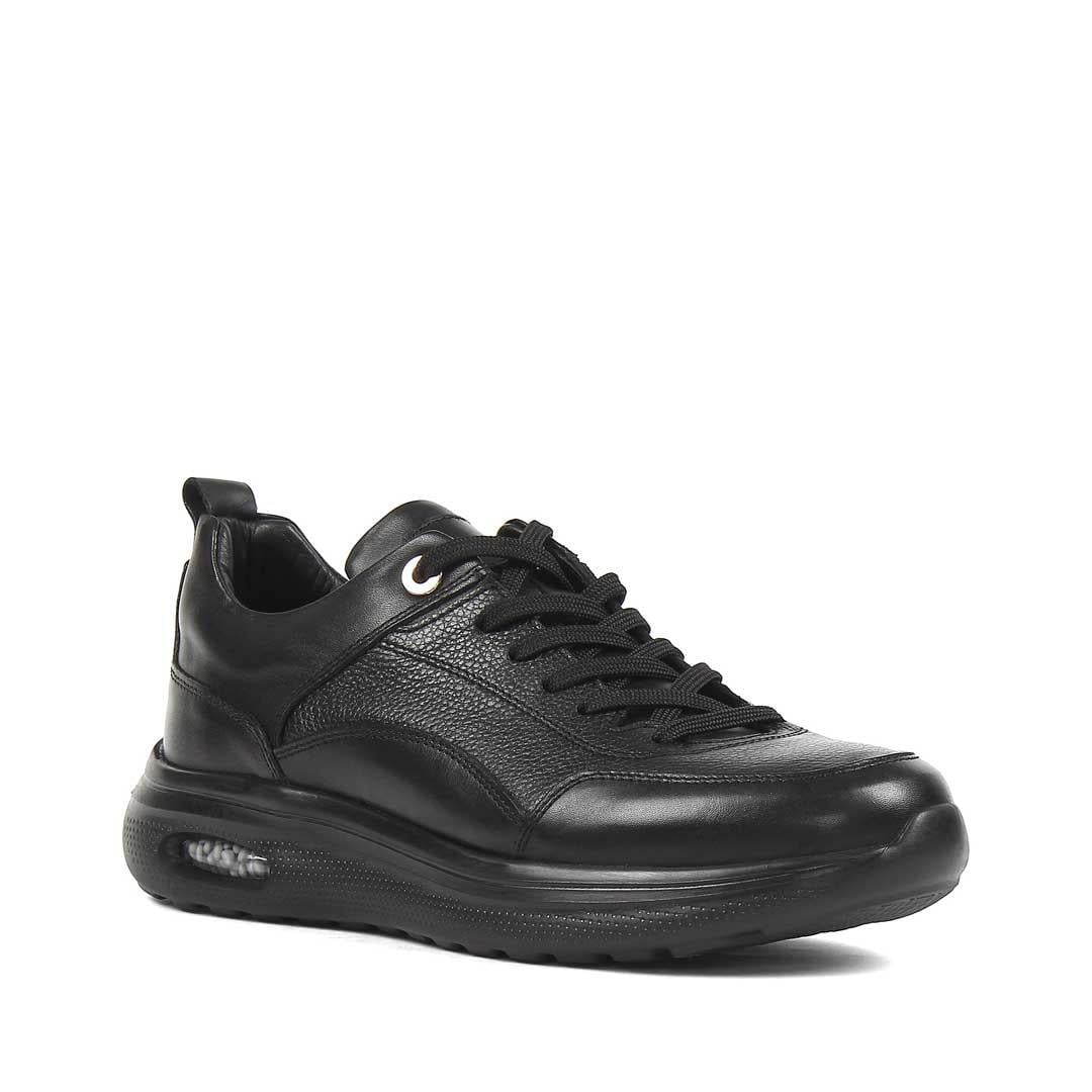Celal Gültekin Erkek Siyah Bağcıklı Kalın Tabanlı Deri Sneaker